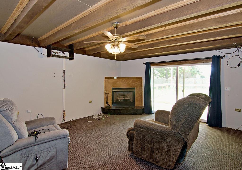 102 Julian Court Easley, SC 29642