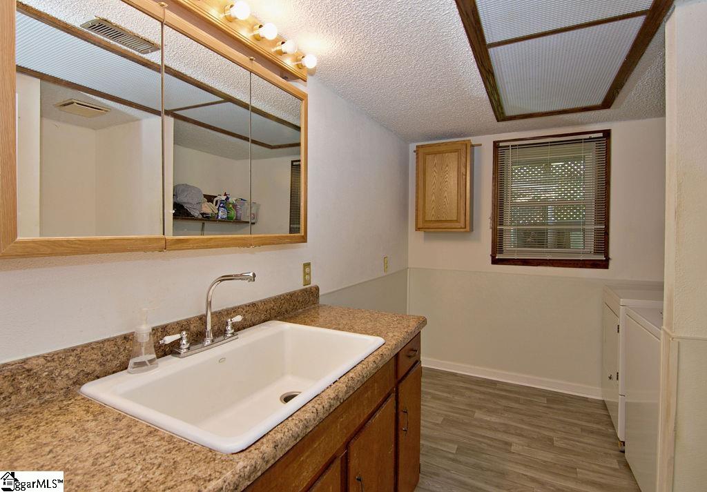102 Julian Court Easley, SC 29642