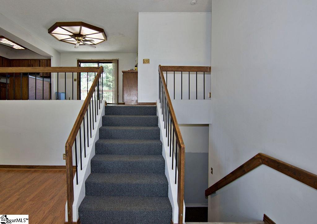 102 Julian Court Easley, SC 29642