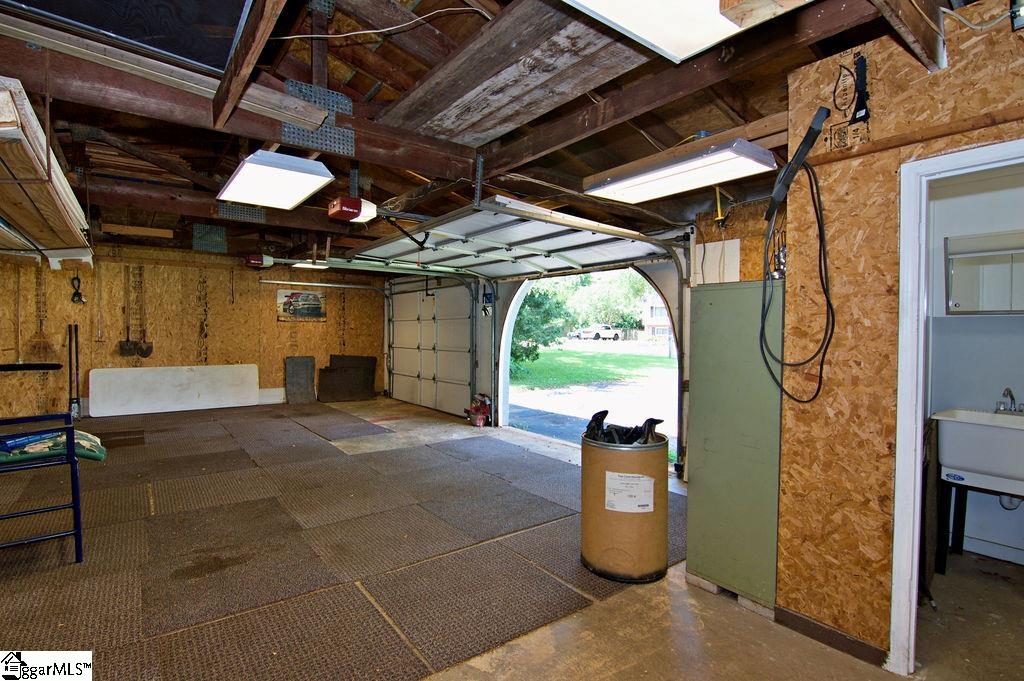 102 Julian Court Easley, SC 29642
