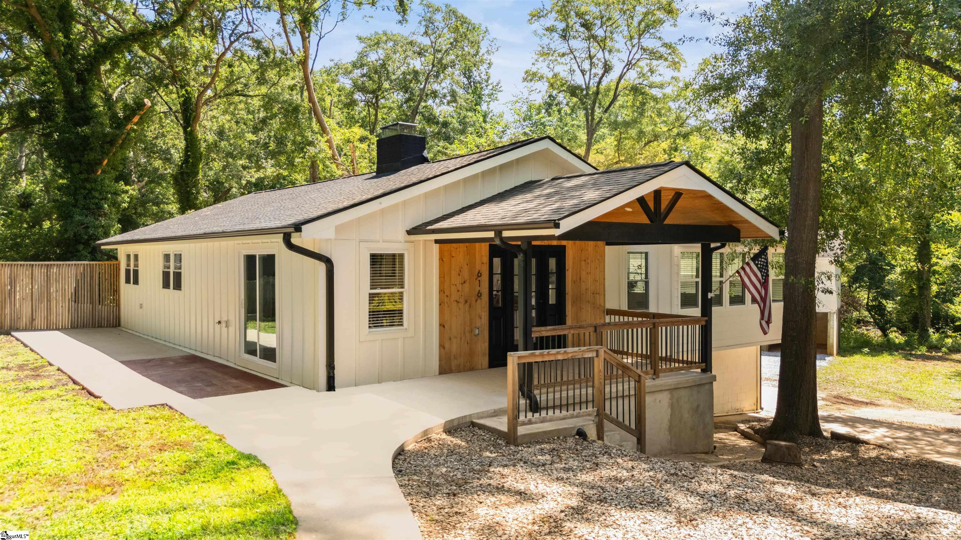 616 Overhill Circle Spartanburg, SC 29303