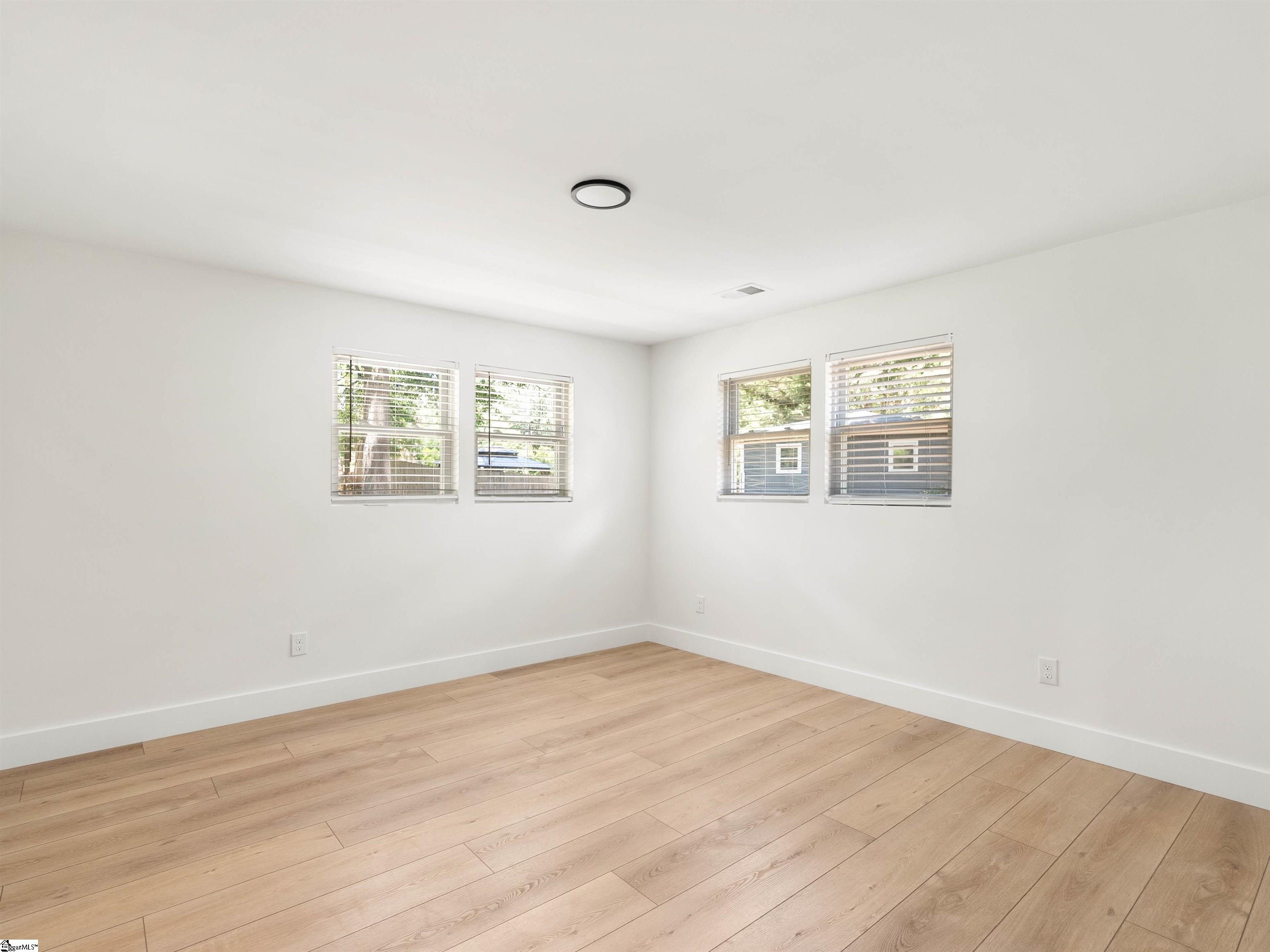 616 Overhill Circle Spartanburg, SC 29303