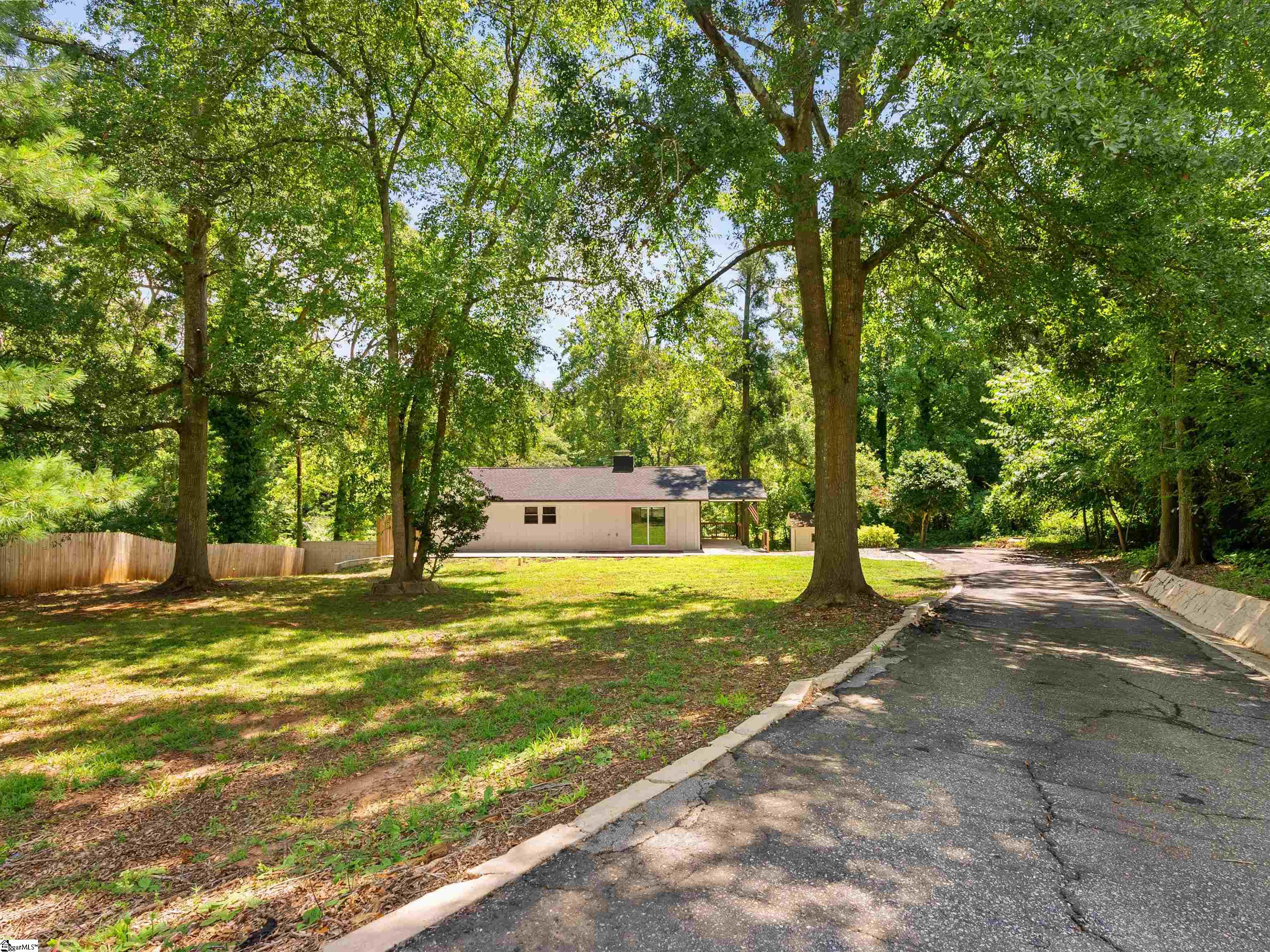 616 Overhill Circle Spartanburg, SC 29303
