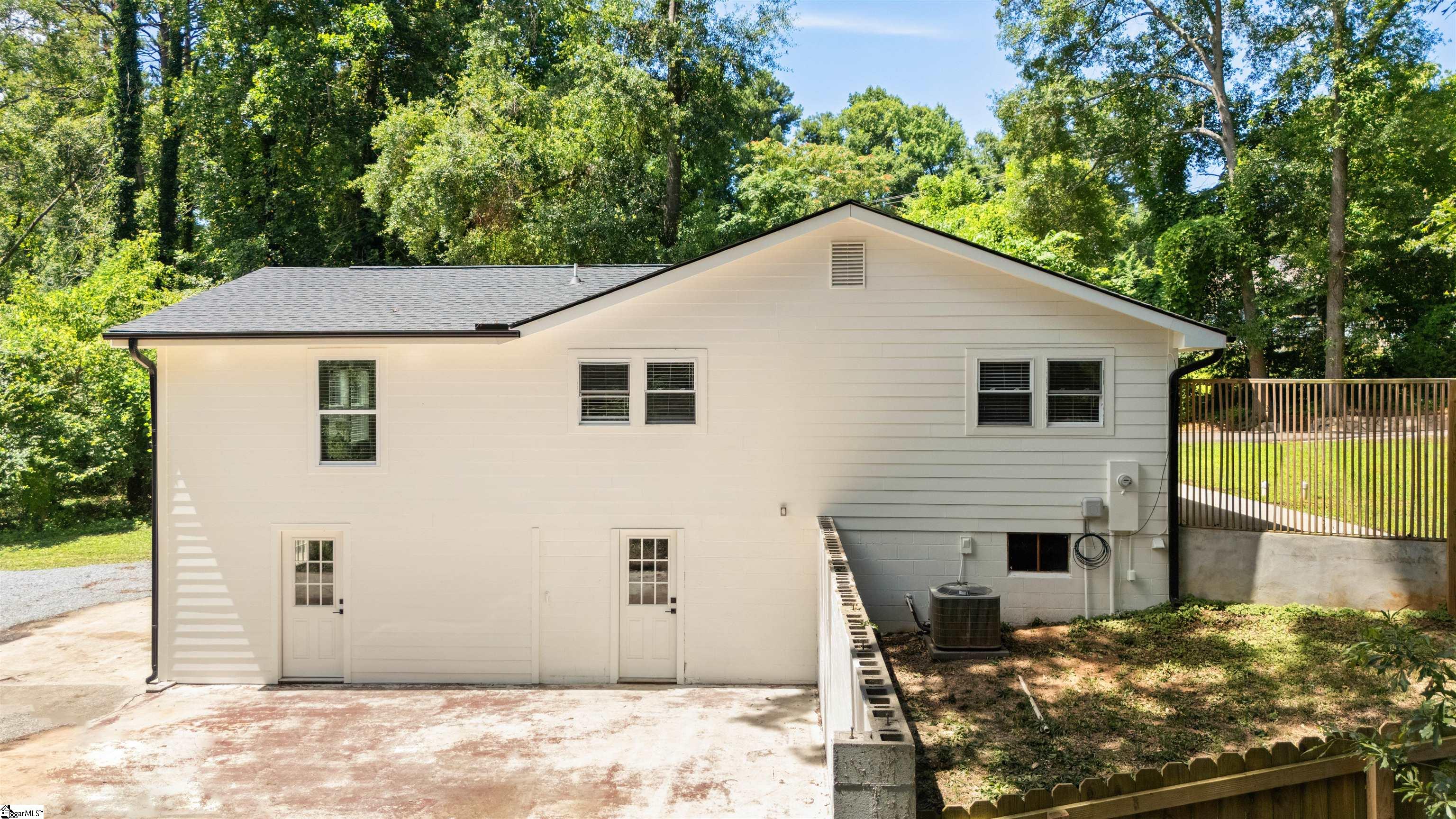 616 Overhill Circle Spartanburg, SC 29303