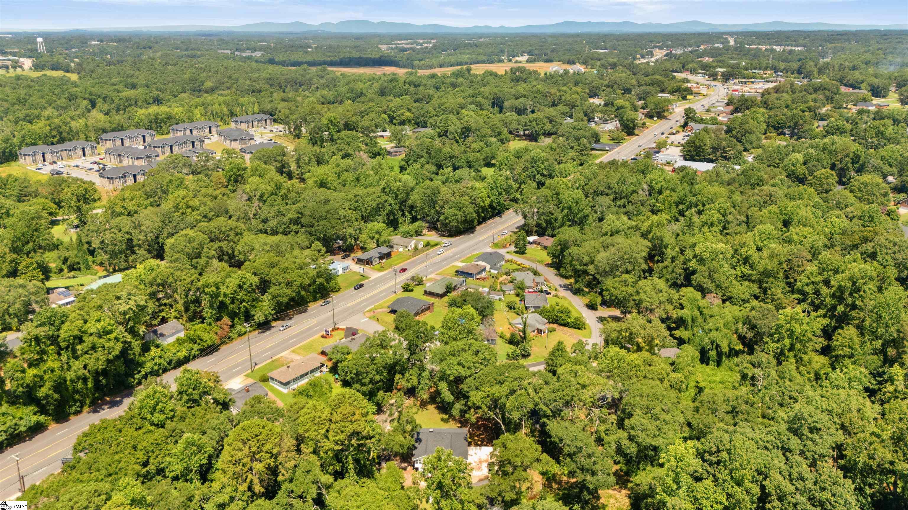 616 Overhill Circle Spartanburg, SC 29303