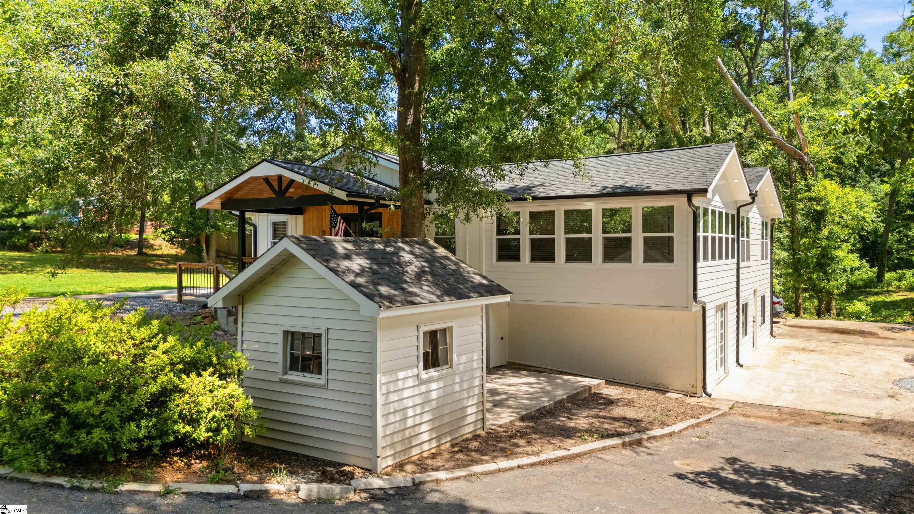 616 Overhill Circle Spartanburg, SC 29303