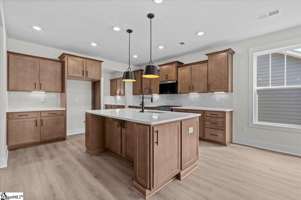 209 Summerall Lane Seneca, SC 29678