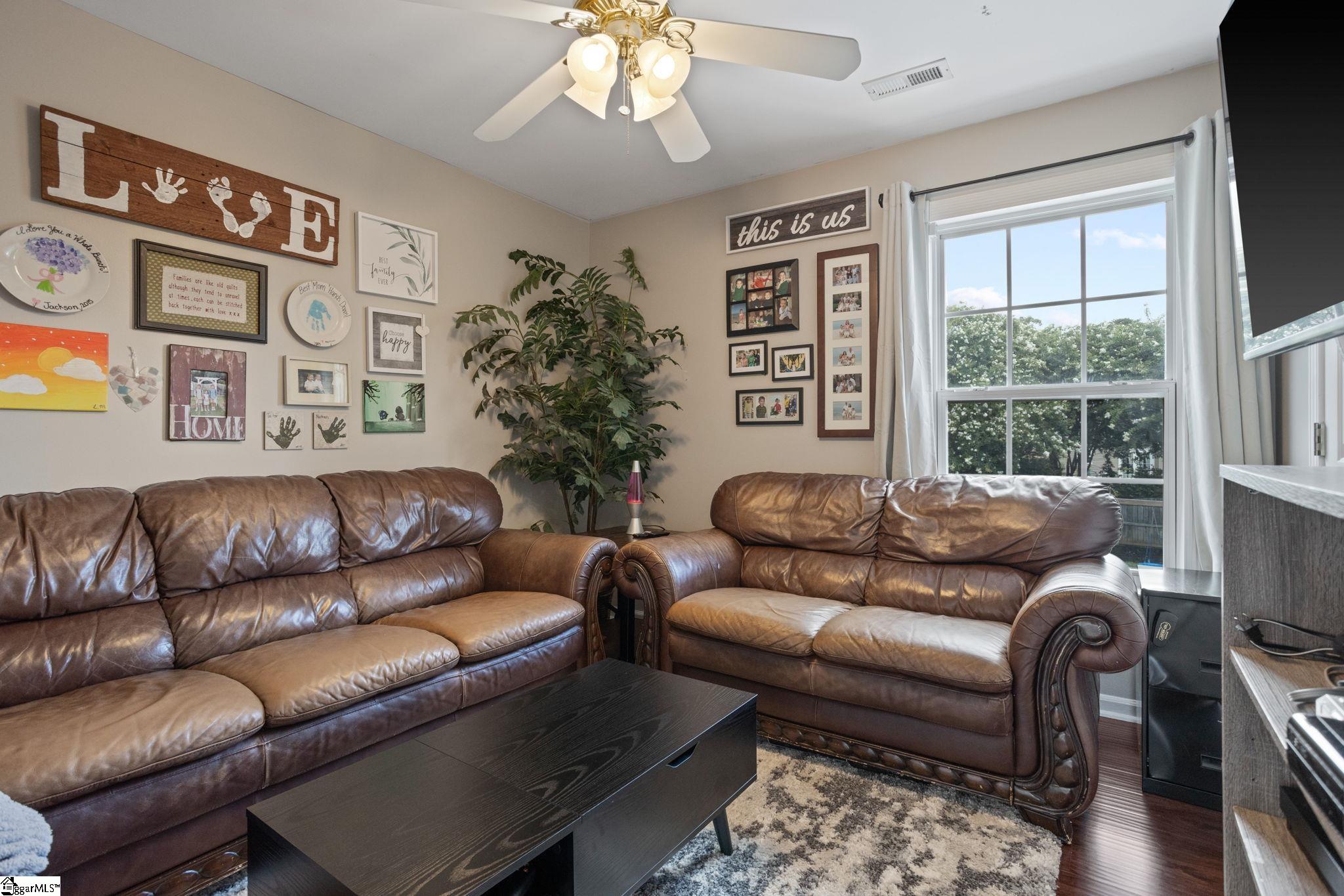 25 Mountain Rose Court Simpsonville, SC 29681