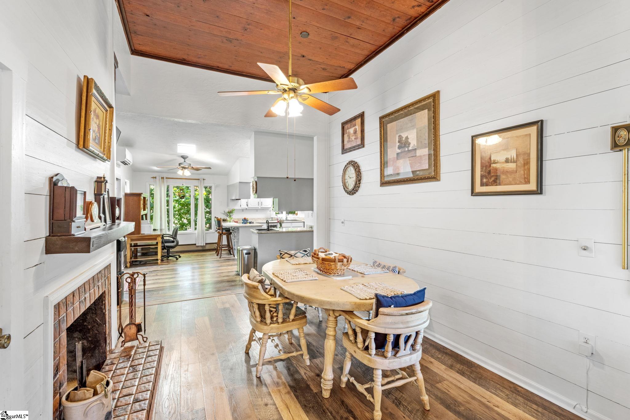 200 Chenault Road Townville, SC 29689