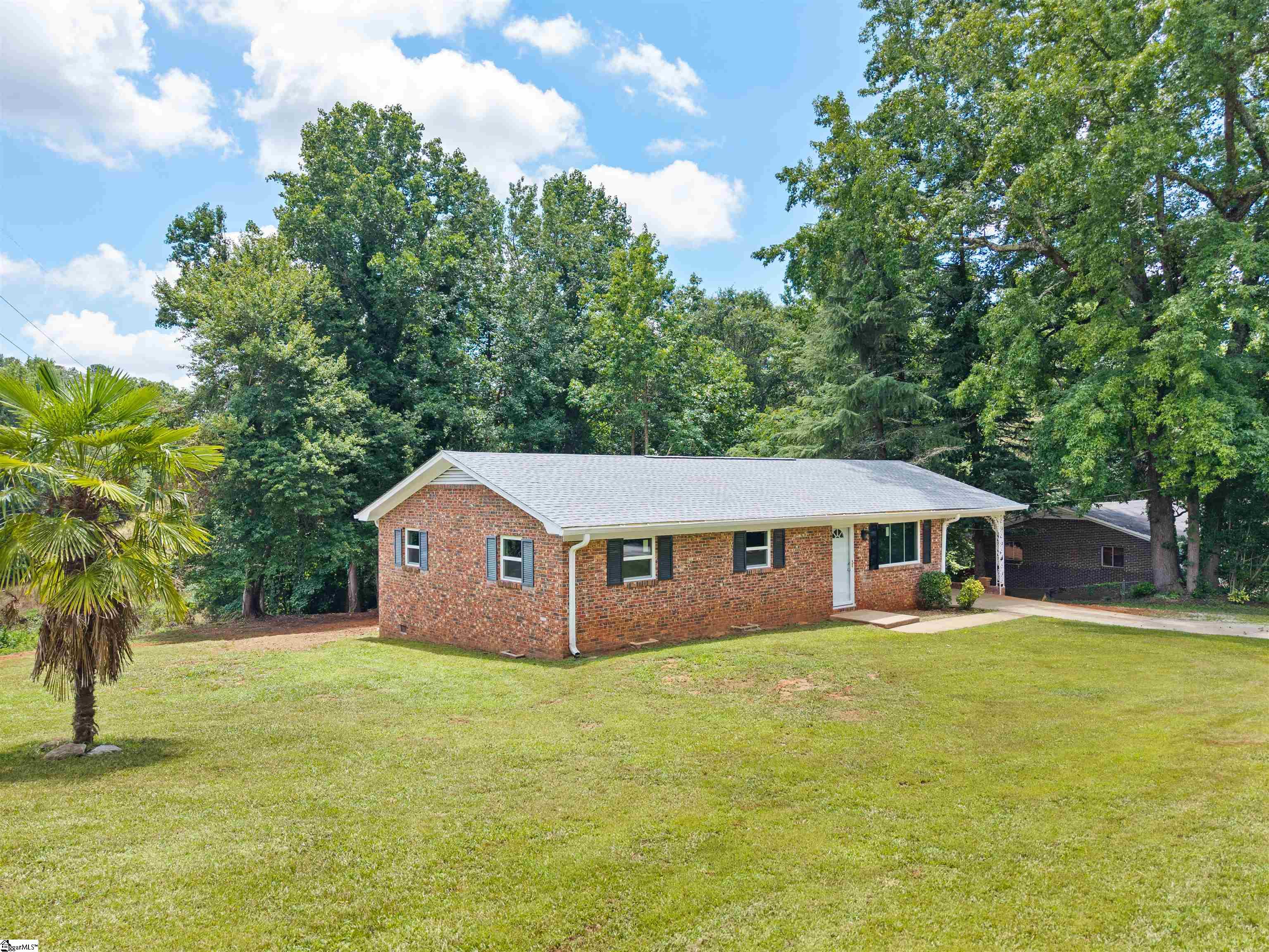 45 Maxie Avenue Greenville, SC 29611