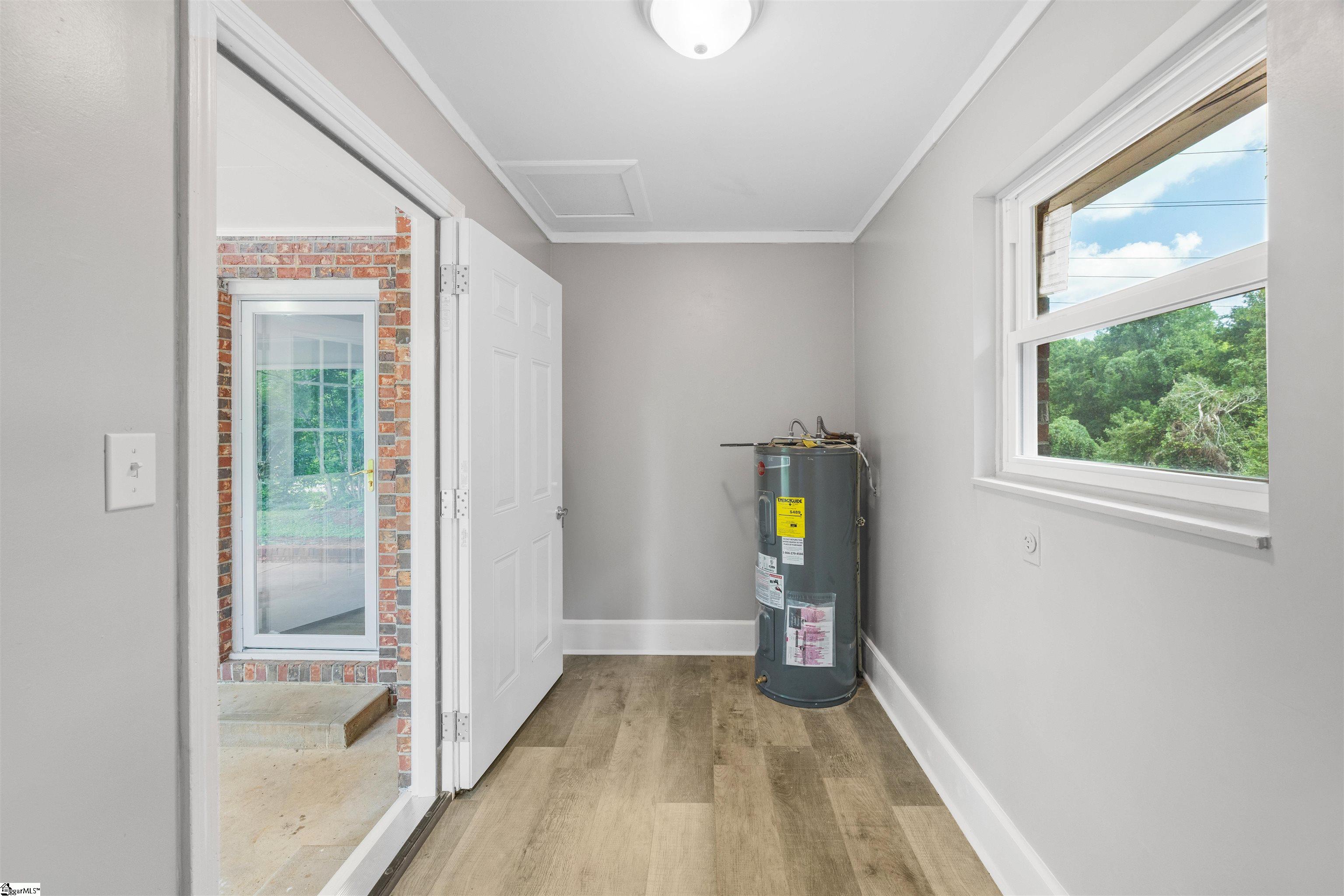 45 Maxie Avenue Greenville, SC 29611