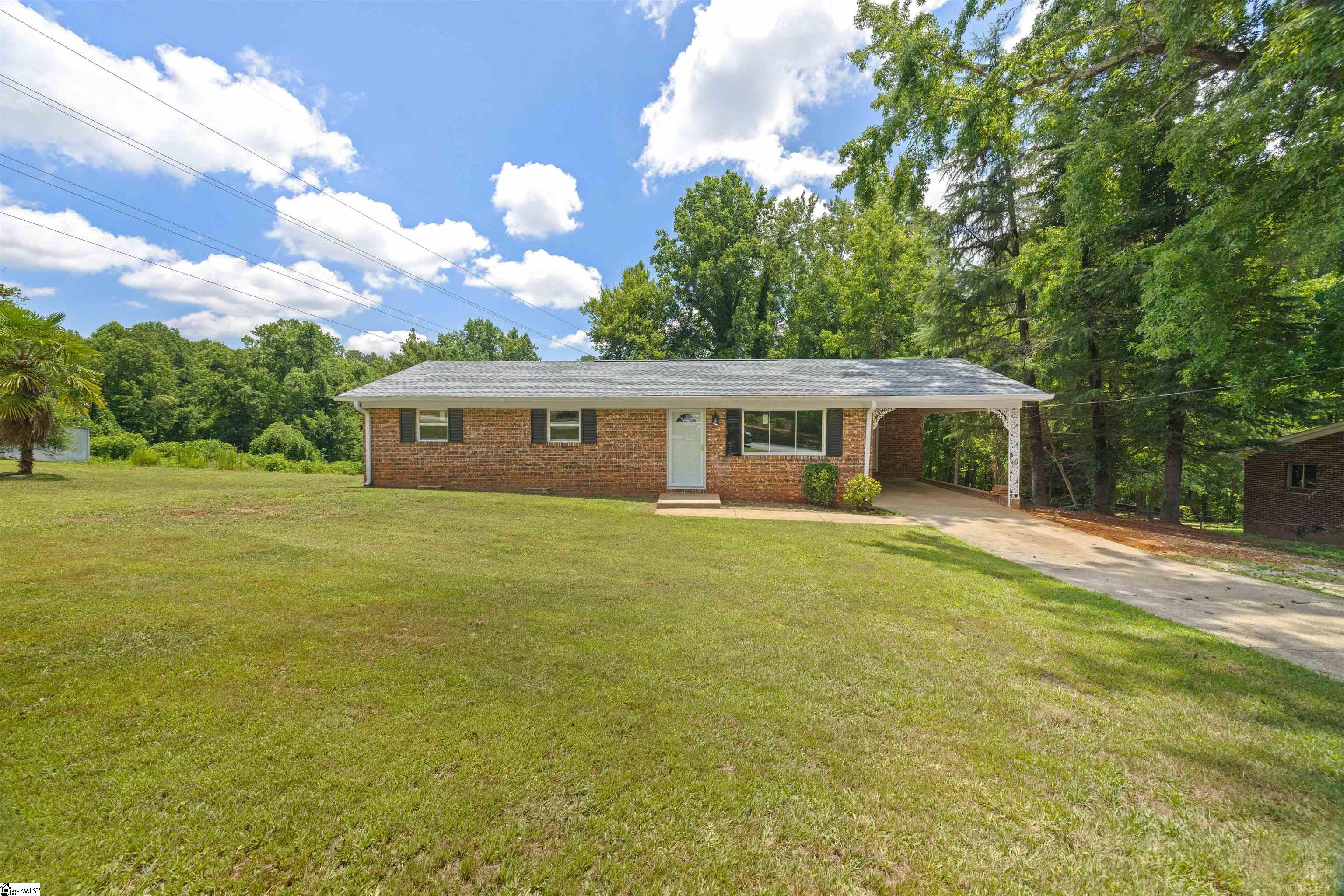 45 Maxie Avenue Greenville, SC 29611
