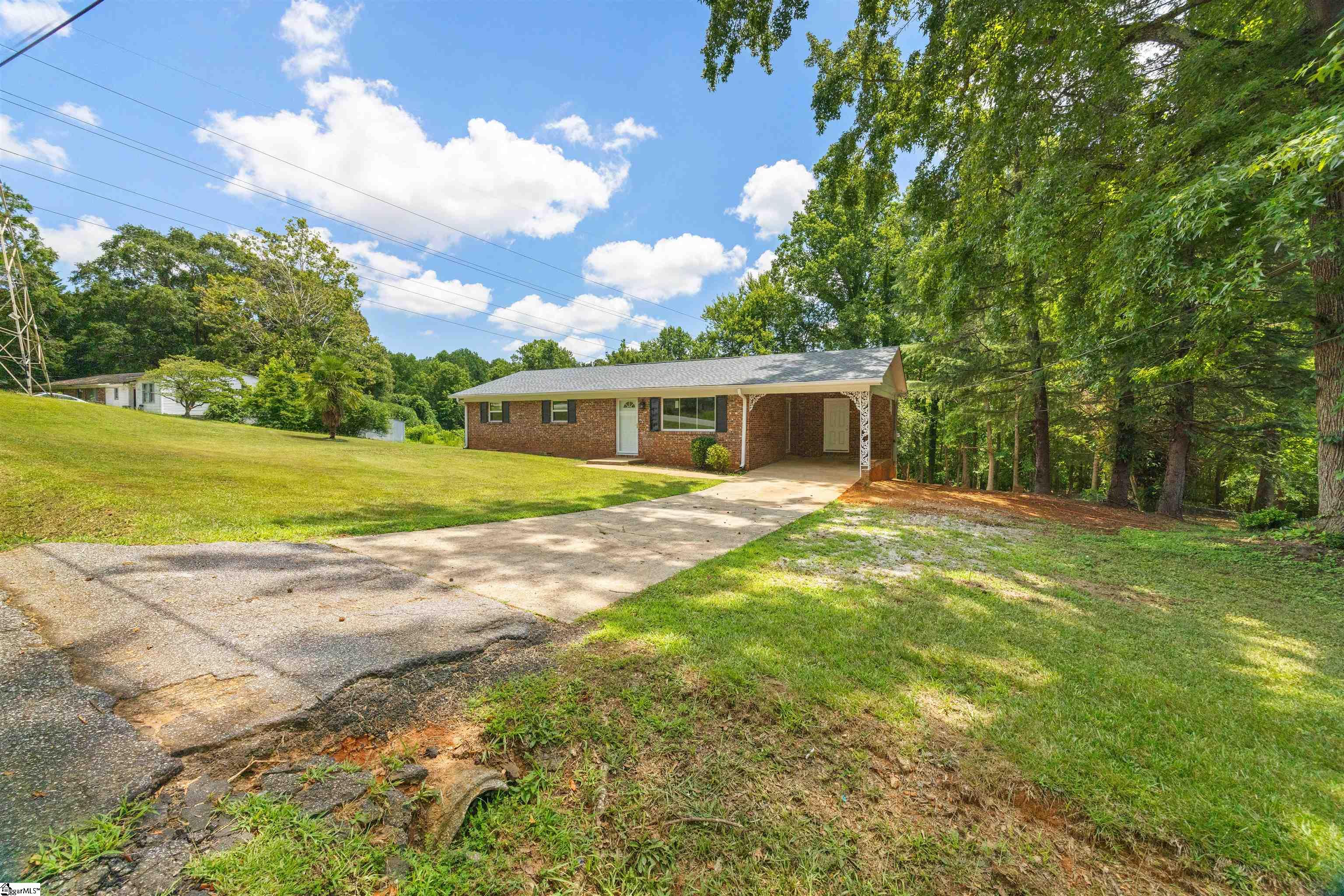 45 Maxie Avenue Greenville, SC 29611