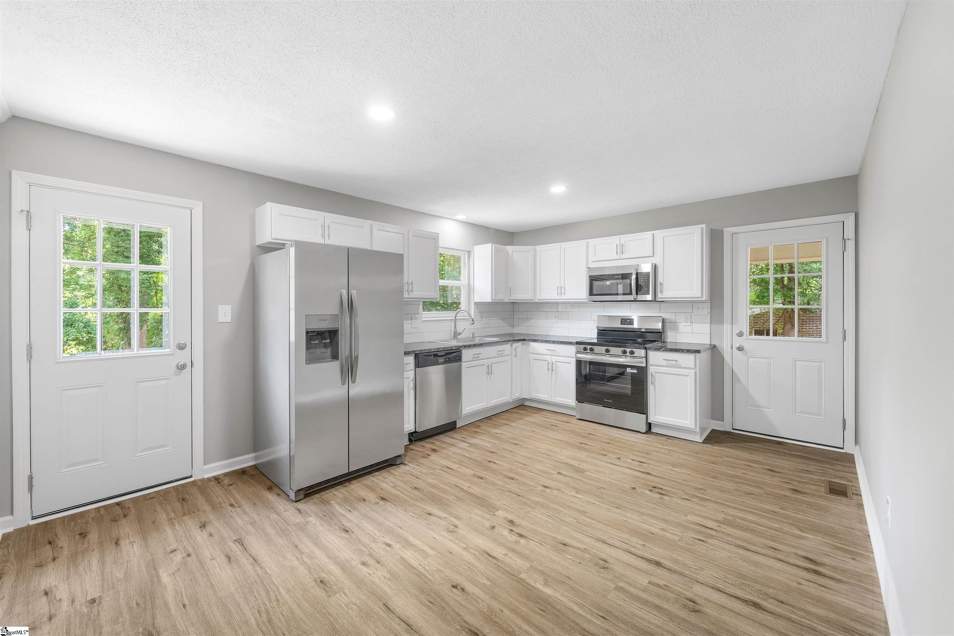 45 Maxie Avenue Greenville, SC 29611