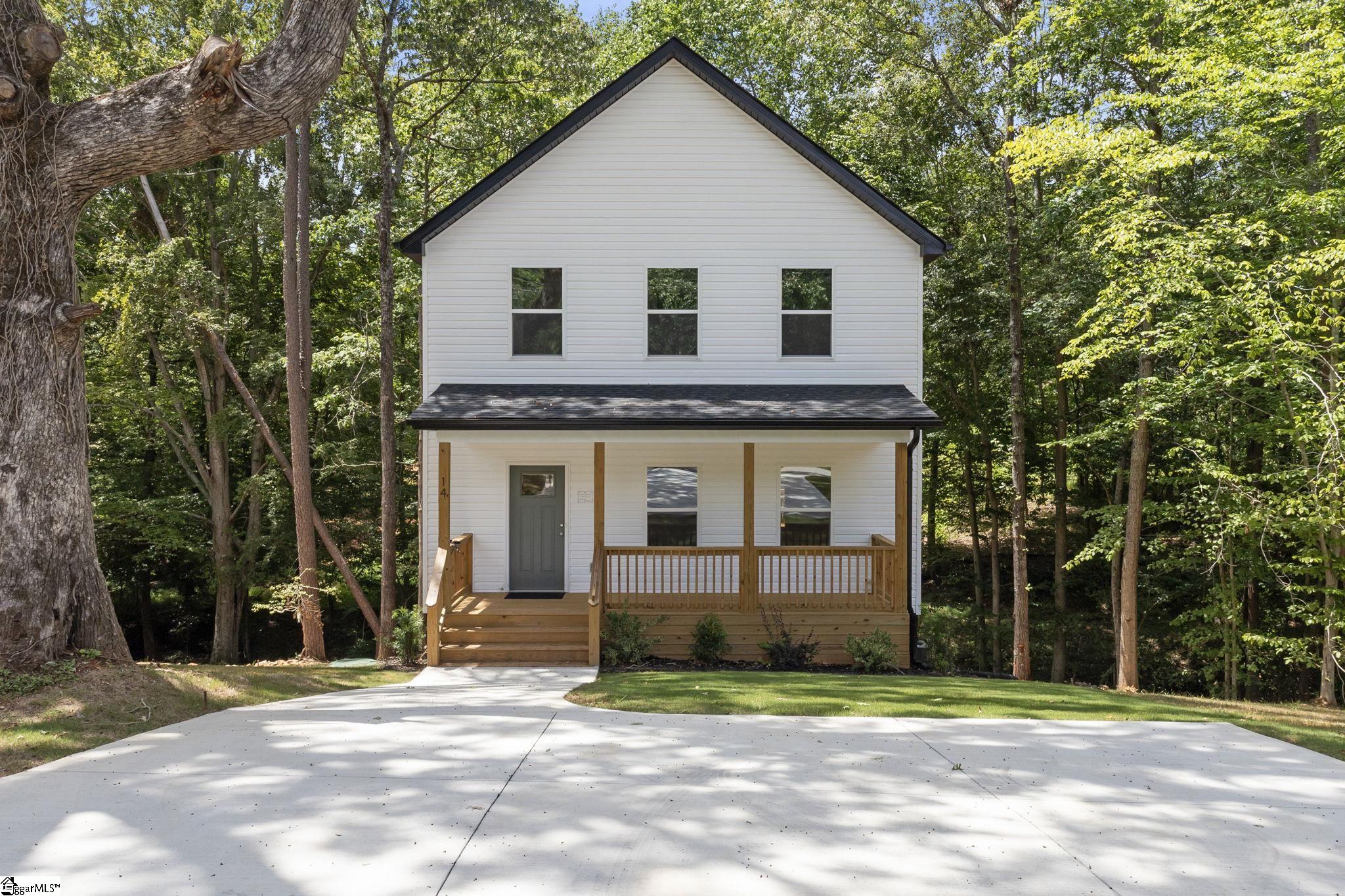 14 Polk Boulevard Greenville, SC 29611