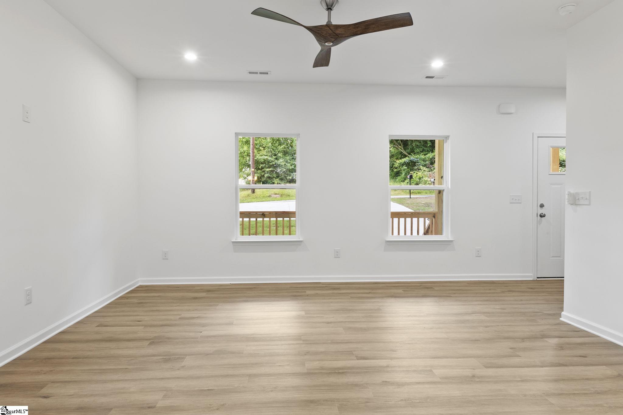 14 Polk Boulevard Greenville, SC 29611