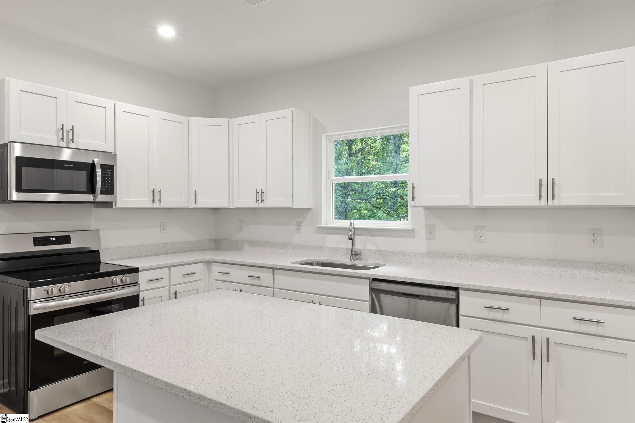 14 Polk Boulevard Greenville, SC 29611