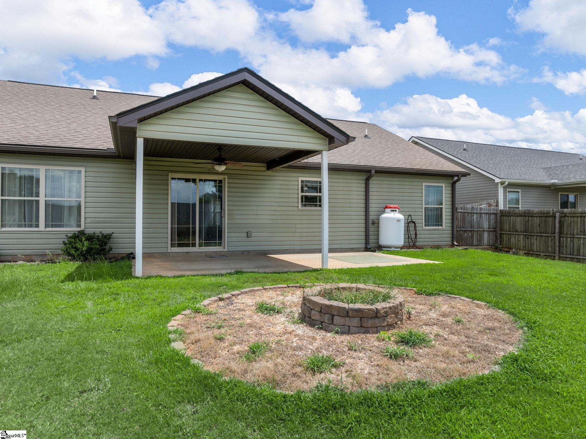 253 Highland Springs Loop Inman, SC 29349