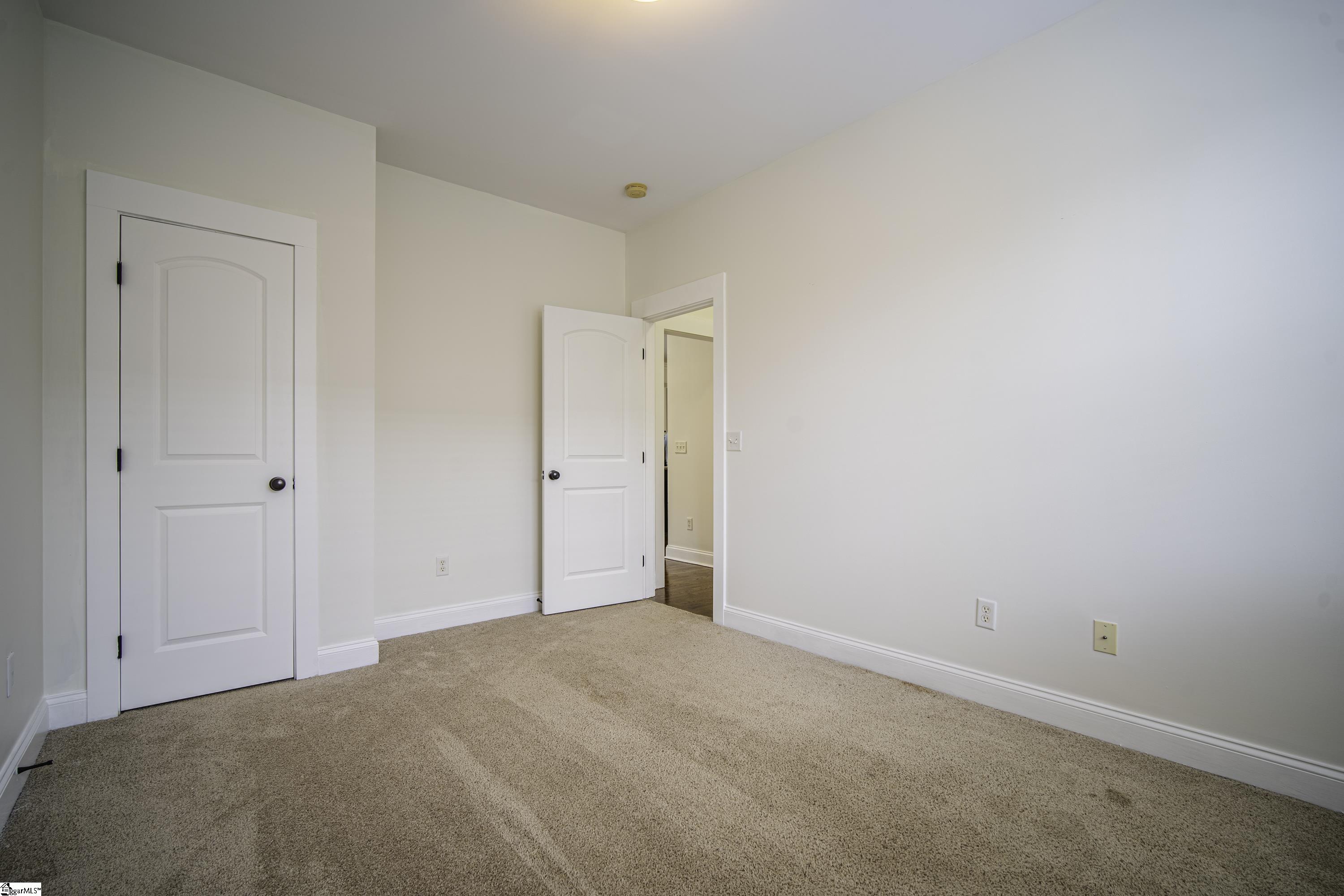 6 Worthington Court Simpsonville, SC 29681-3527