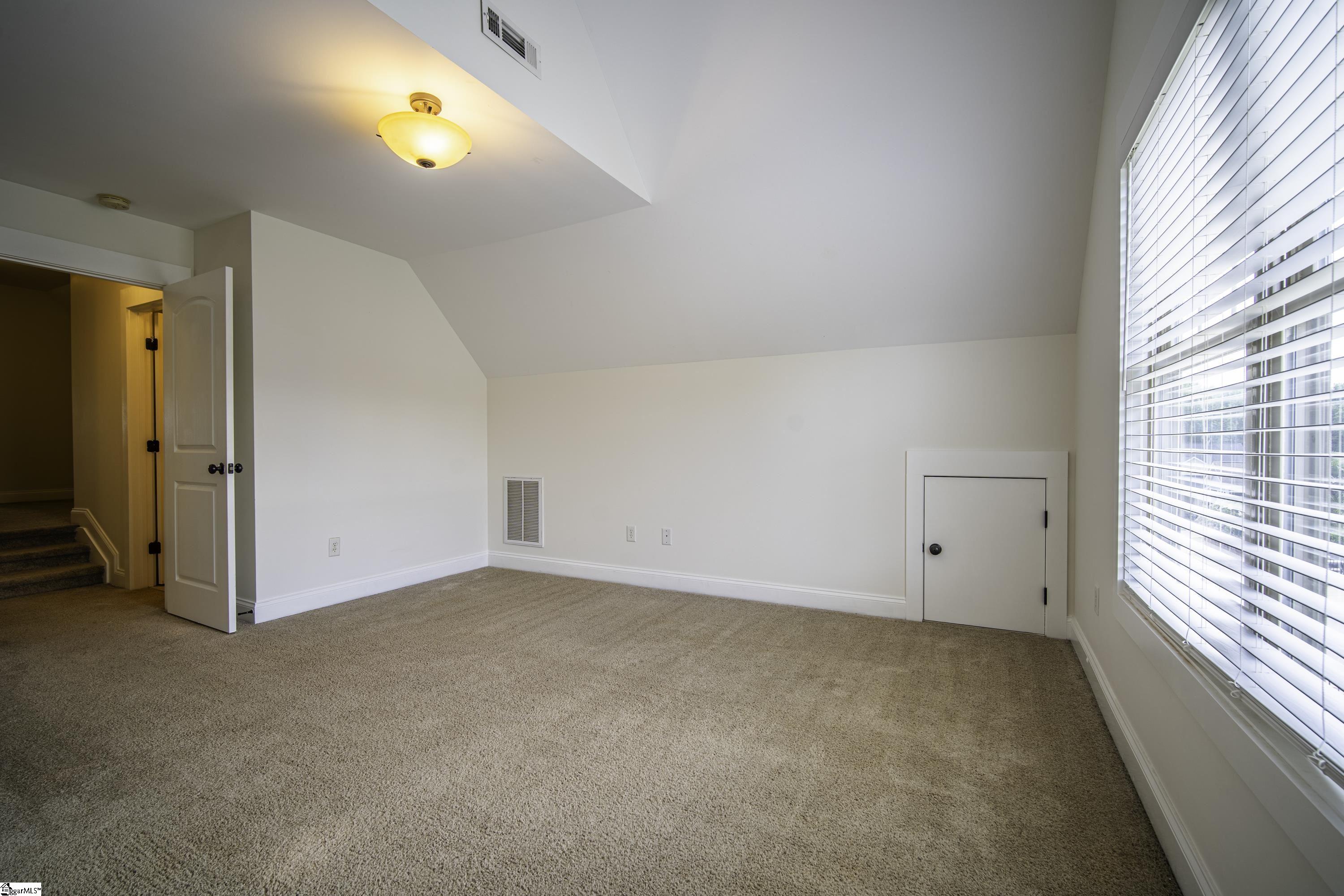 6 Worthington Court Simpsonville, SC 29681-3527