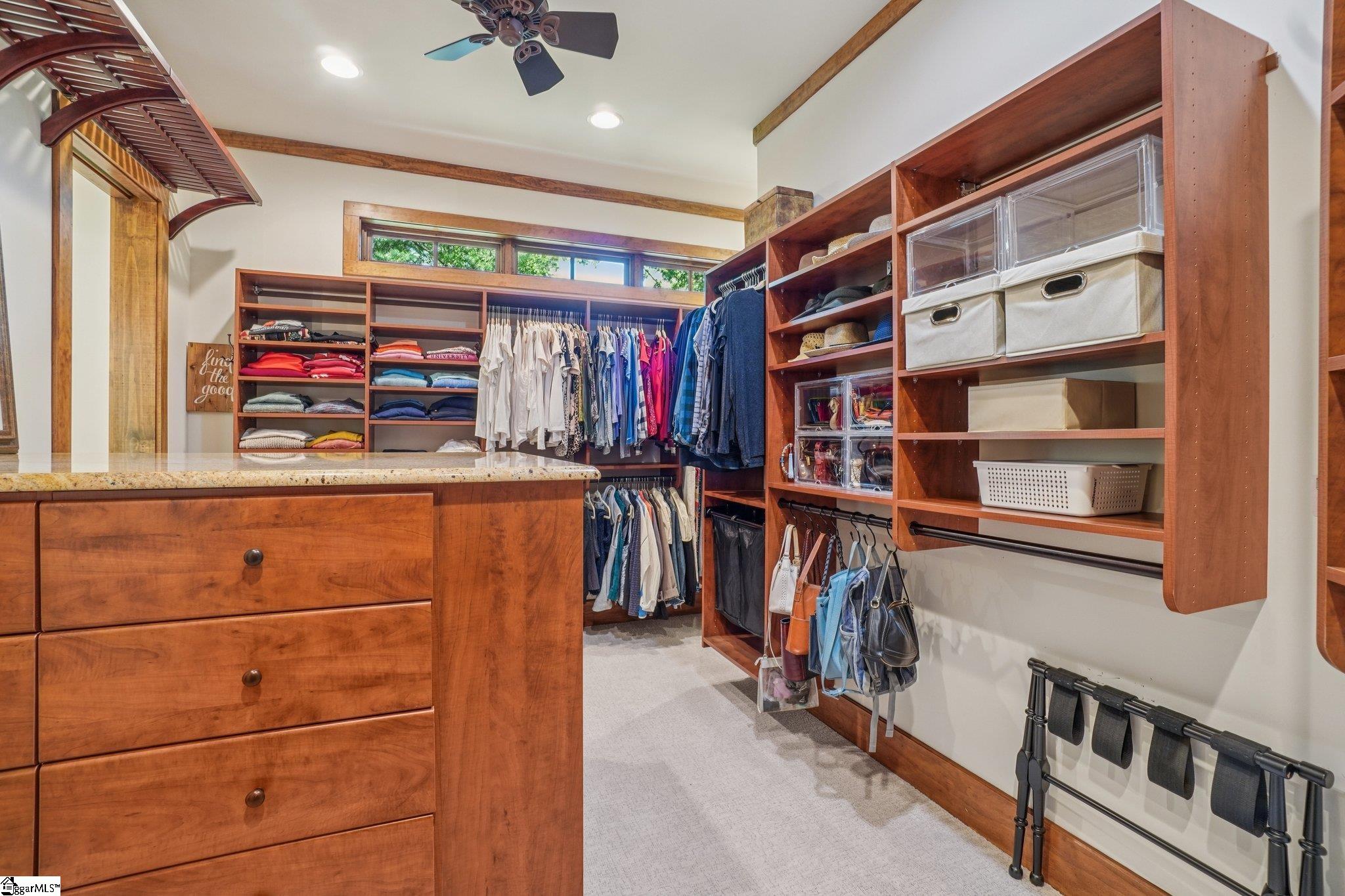 812 Lake View Court Salem, SC 29676
