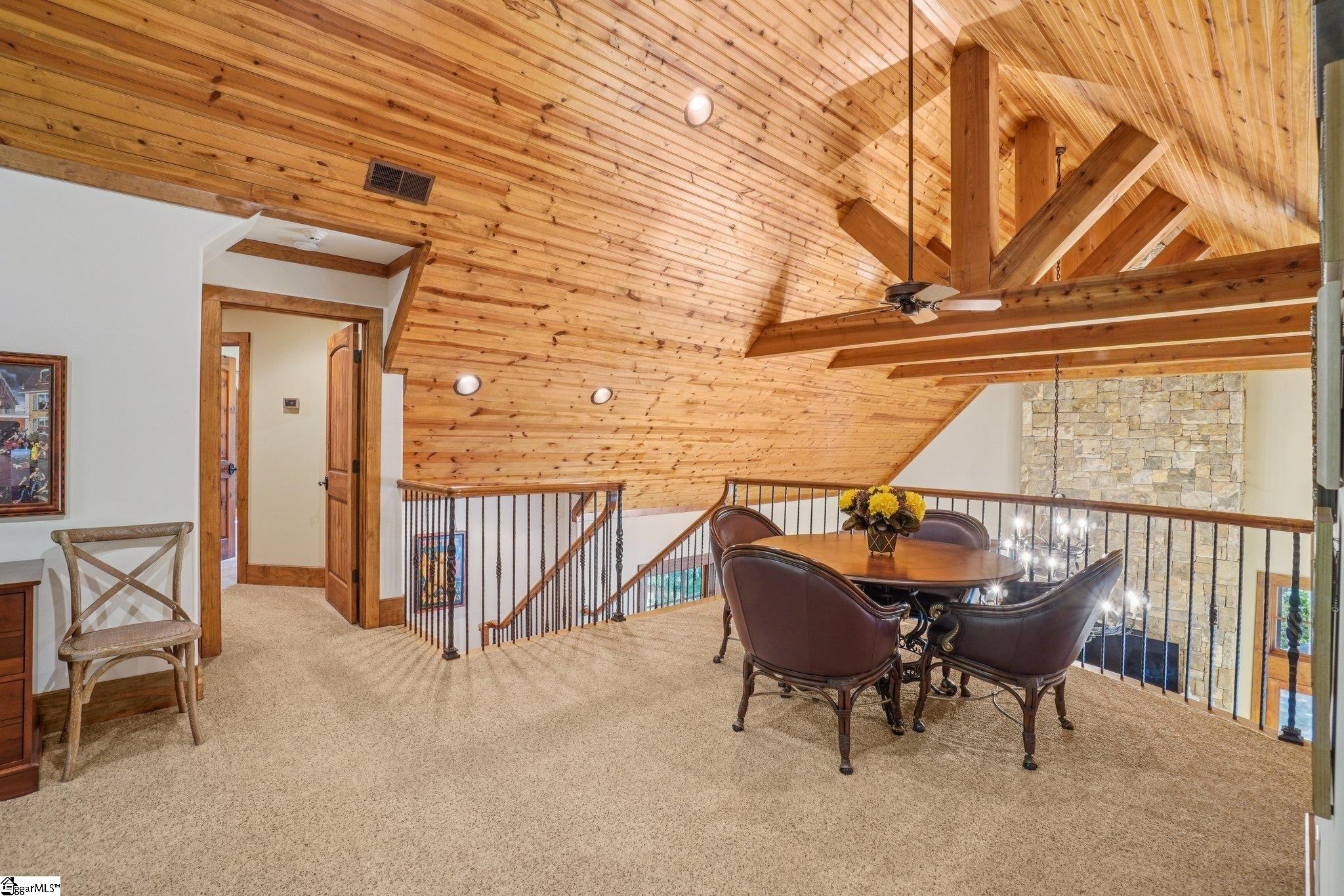 812 Lake View Court Salem, SC 29676