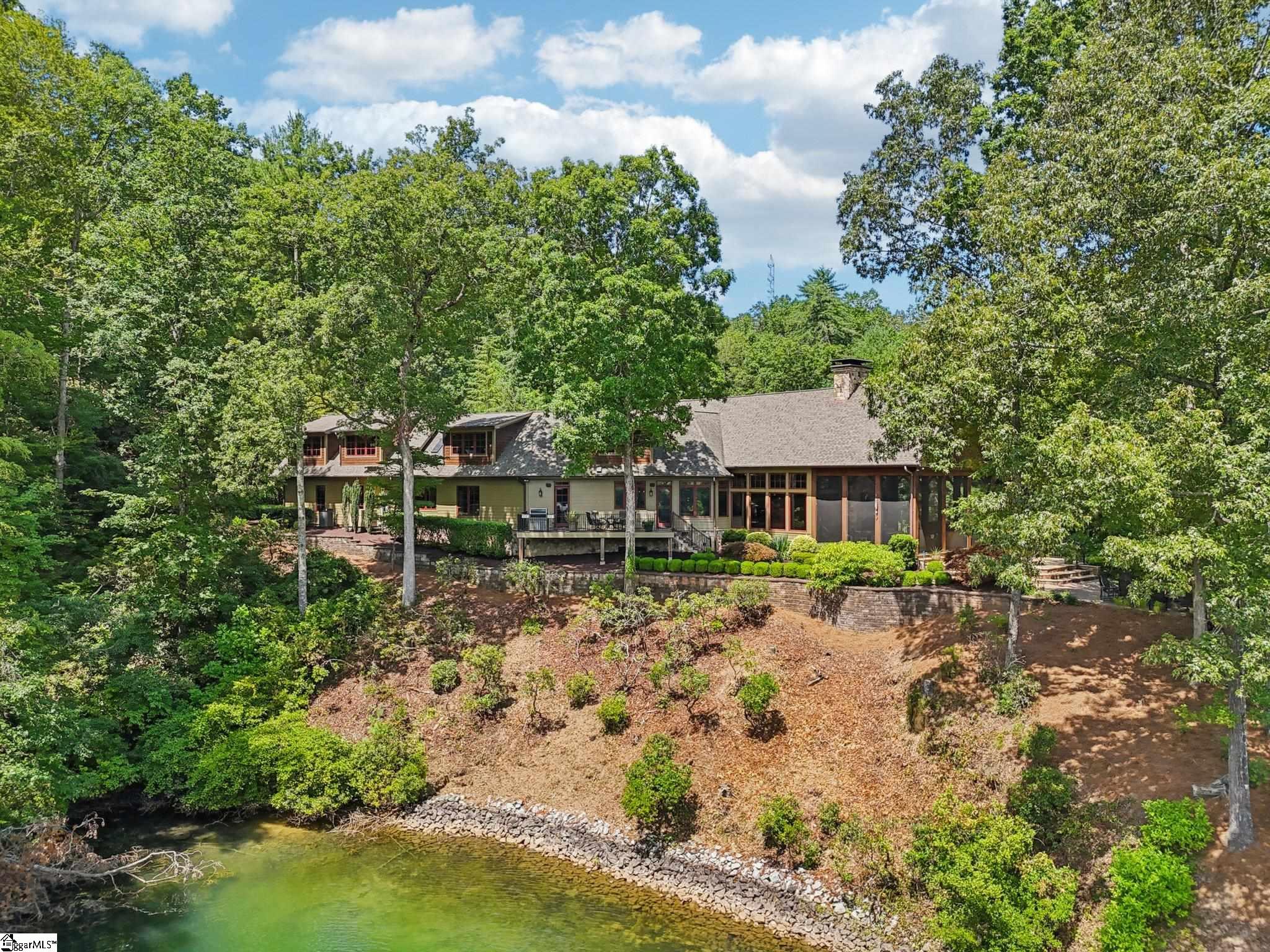 812 Lake View Court Salem, SC 29676