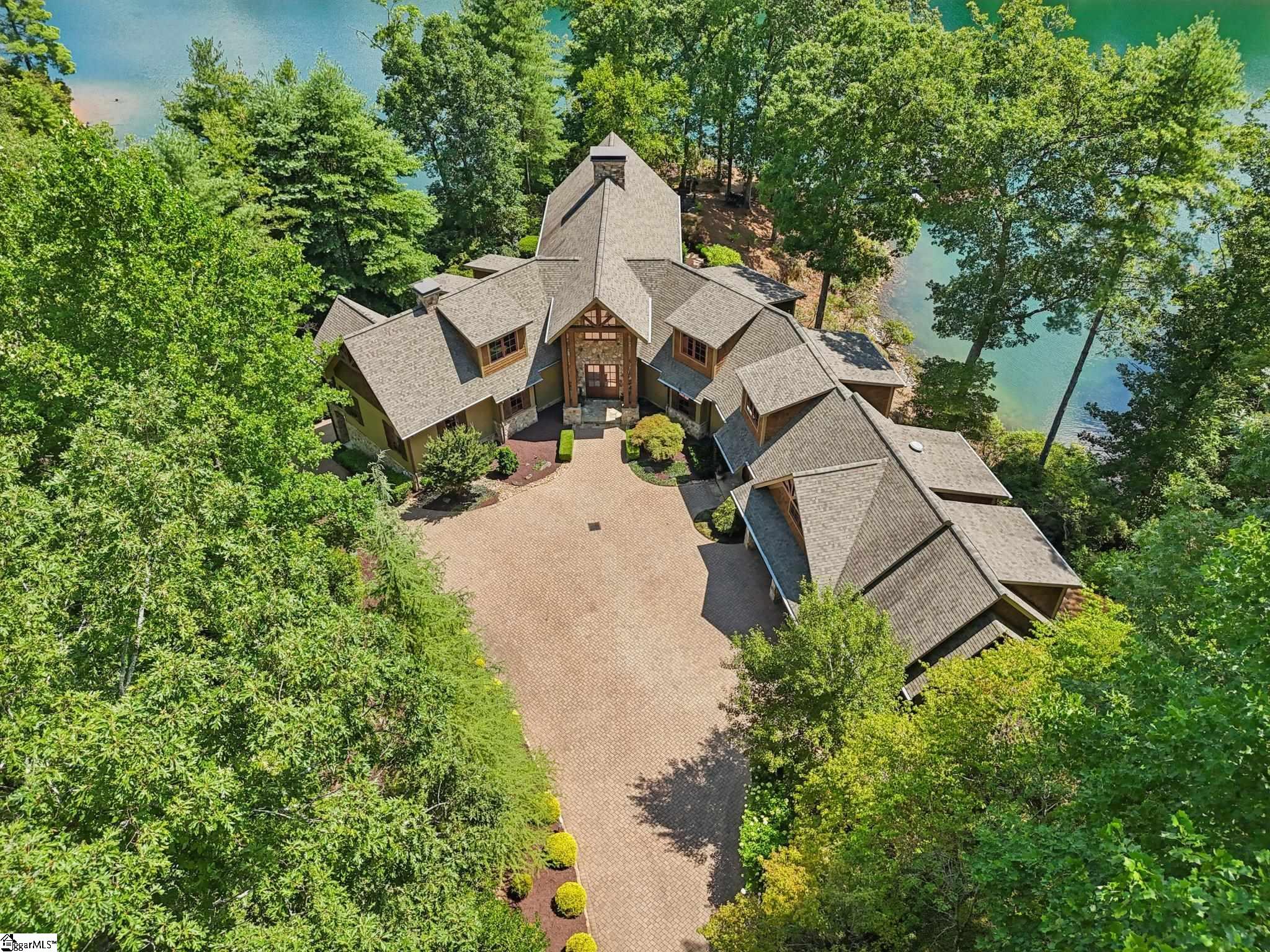 812 Lake View Court Salem, SC 29676