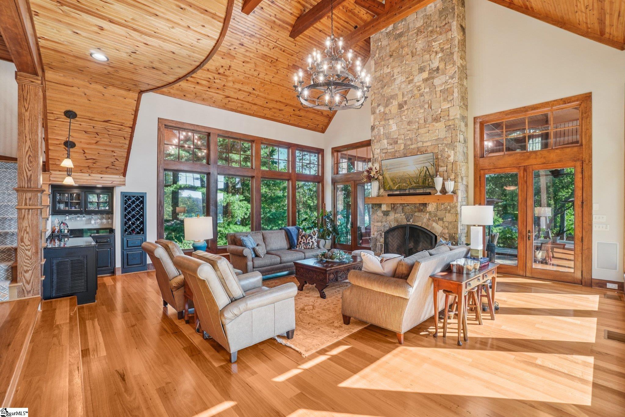 812 Lake View Court Salem, SC 29676