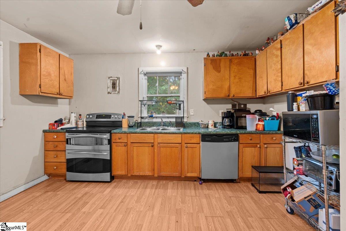 496 W Lee Street Pickens, SC 29671