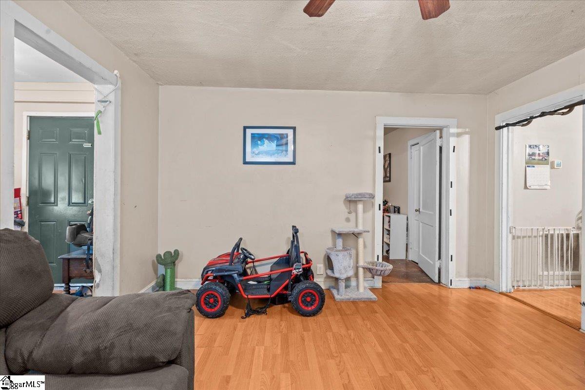 496 W Lee Street Pickens, SC 29671