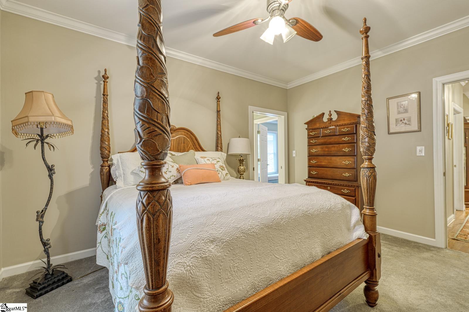 335 Hillcove Point Wellford, SC 29385