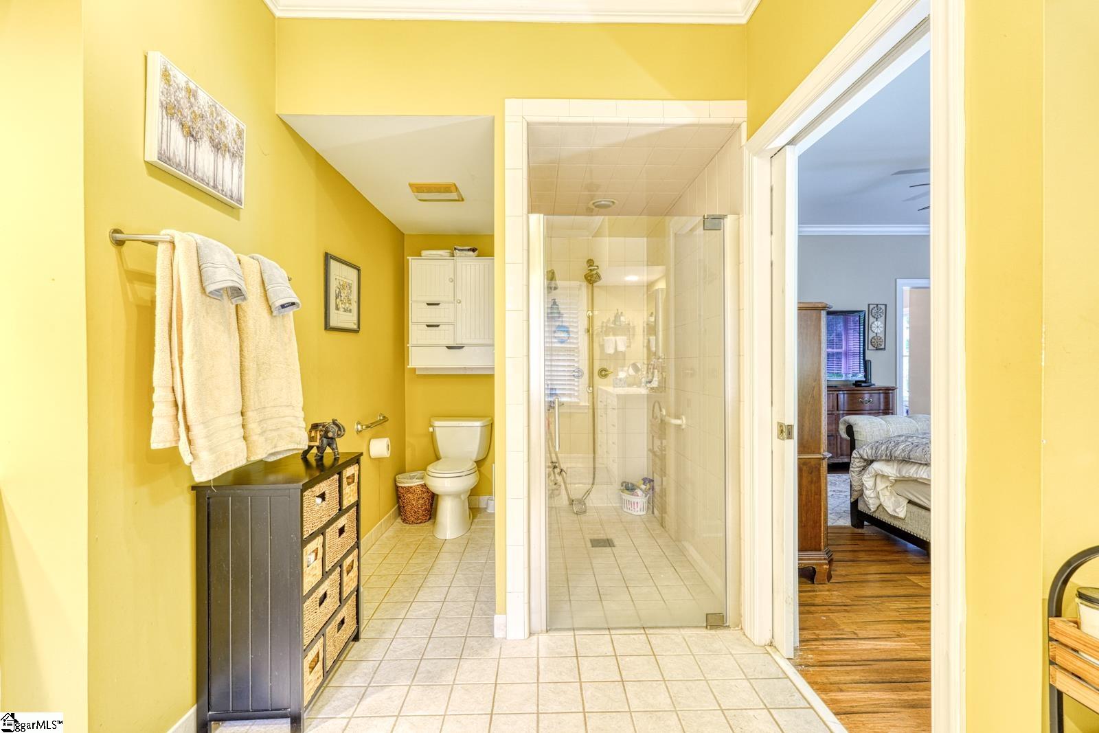 335 Hillcove Point Wellford, SC 29385