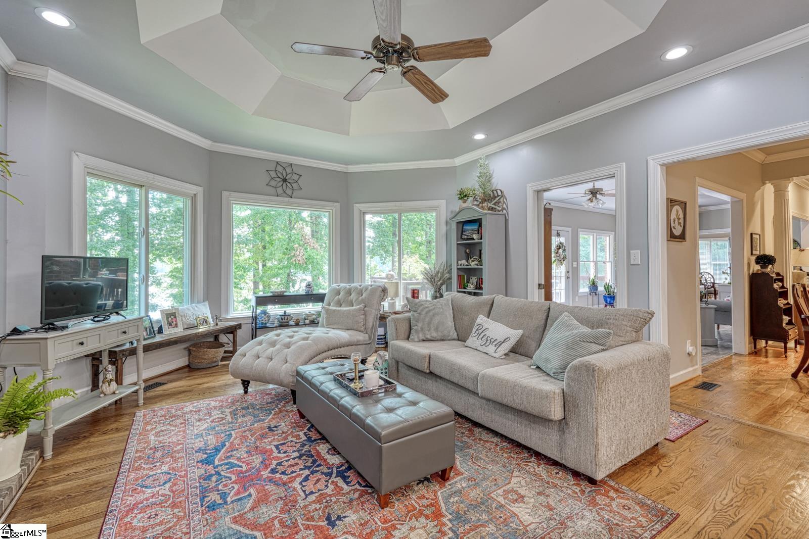 335 Hillcove Point Wellford, SC 29385