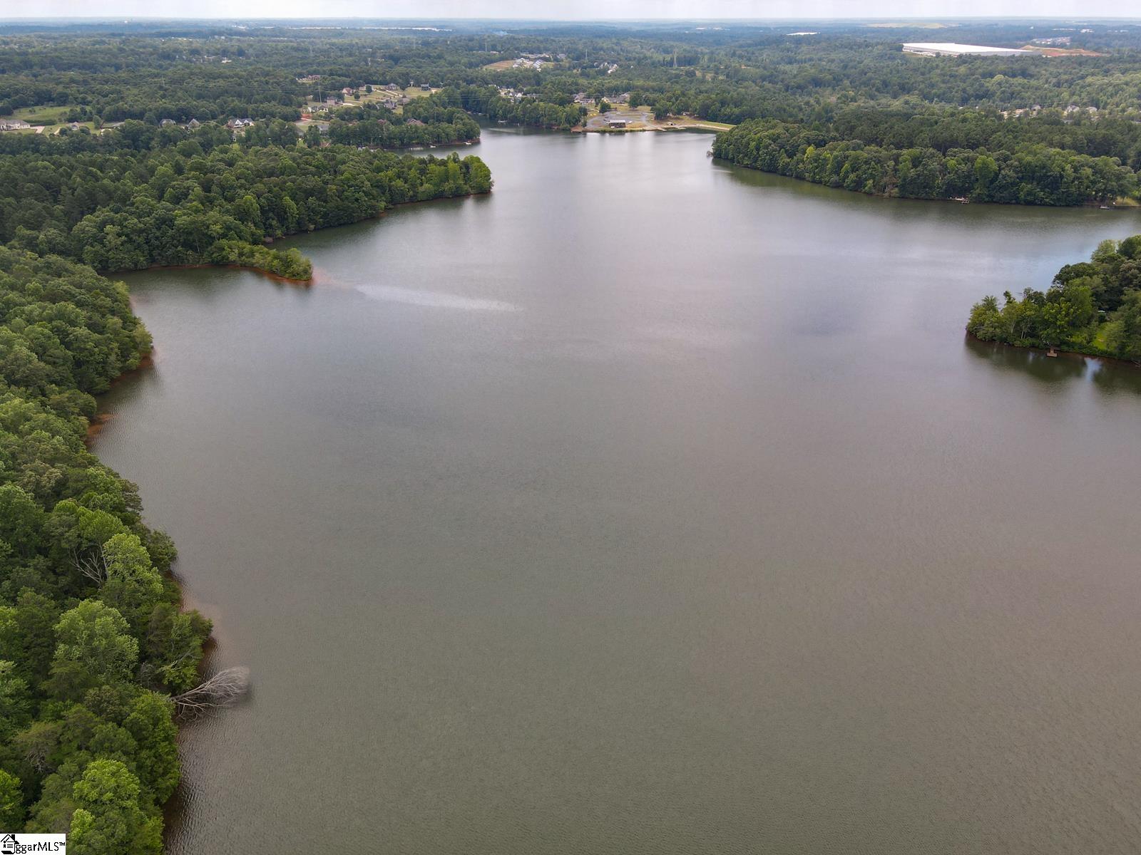 335 Hillcove Point Wellford, SC 29385