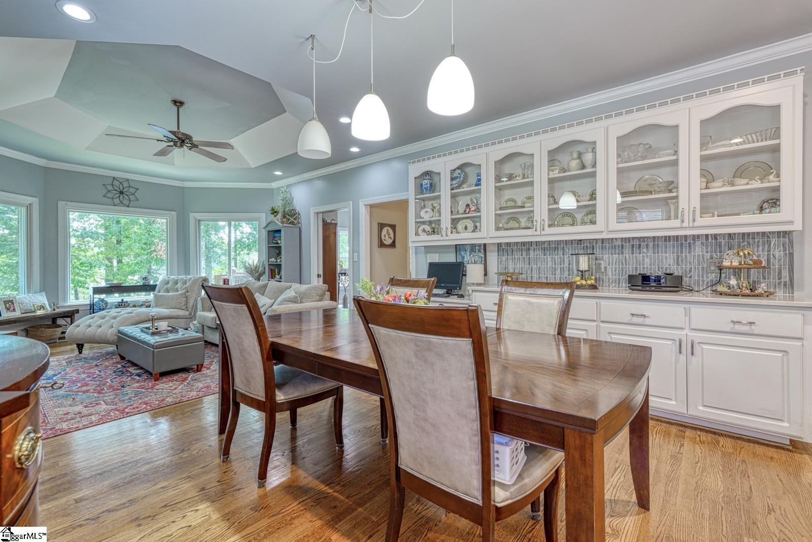 335 Hillcove Point Wellford, SC 29385
