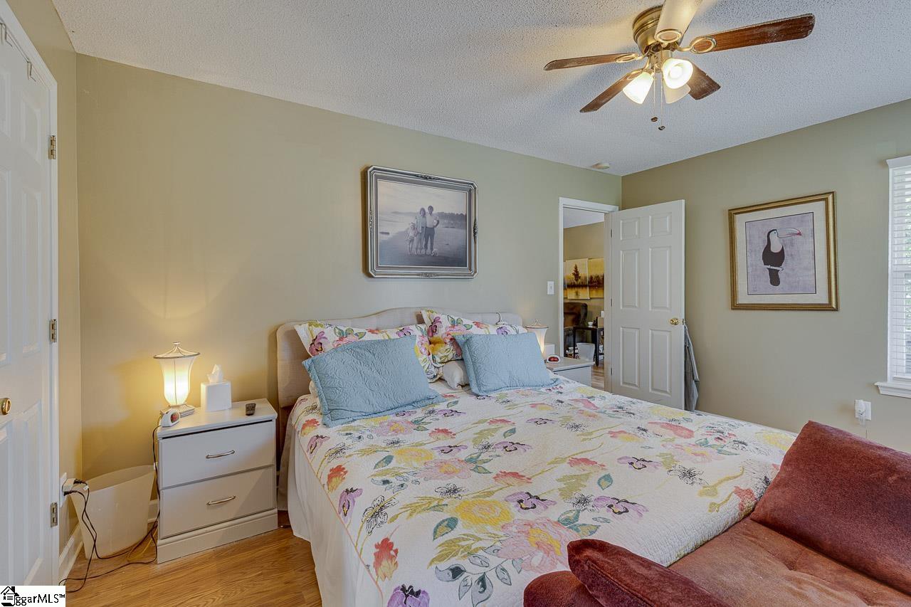 2109 Rolling Green Road Anderson, SC 29621