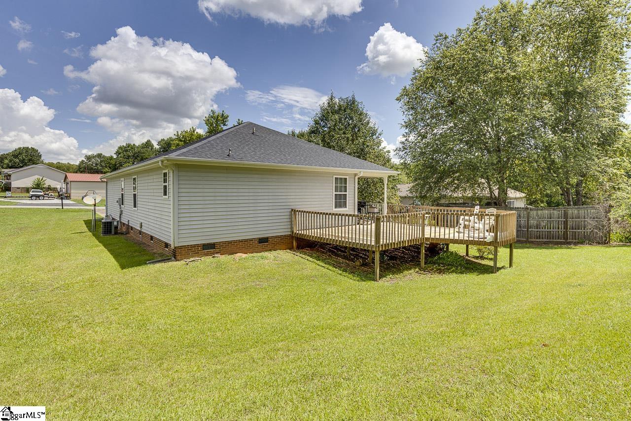 2109 Rolling Green Road Anderson, SC 29621