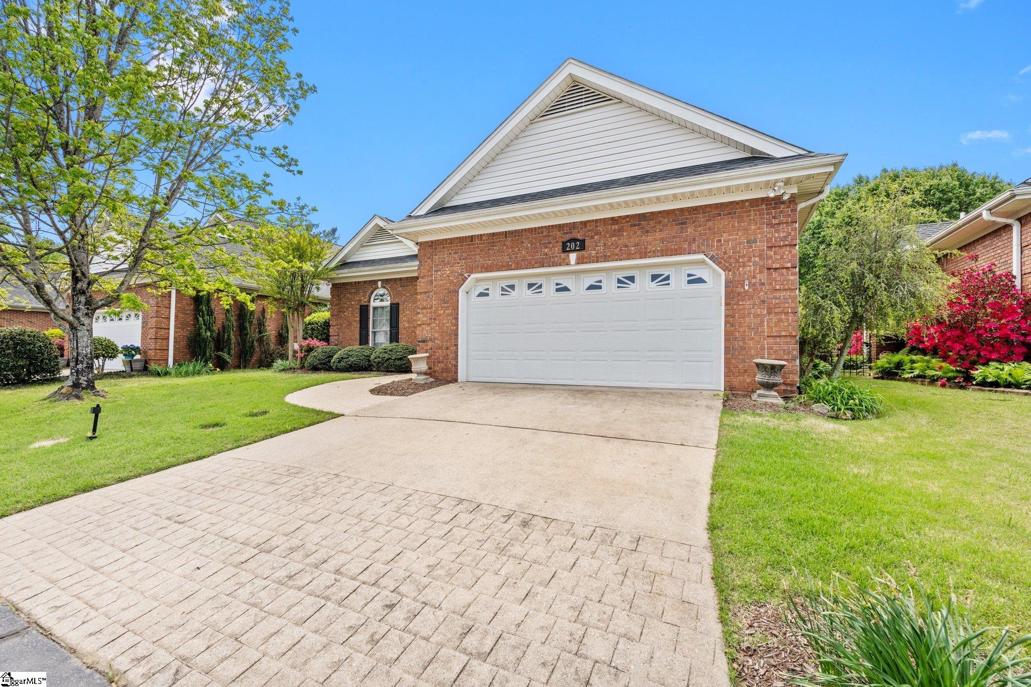 202 Greenview Circle Greenville, SC 29609