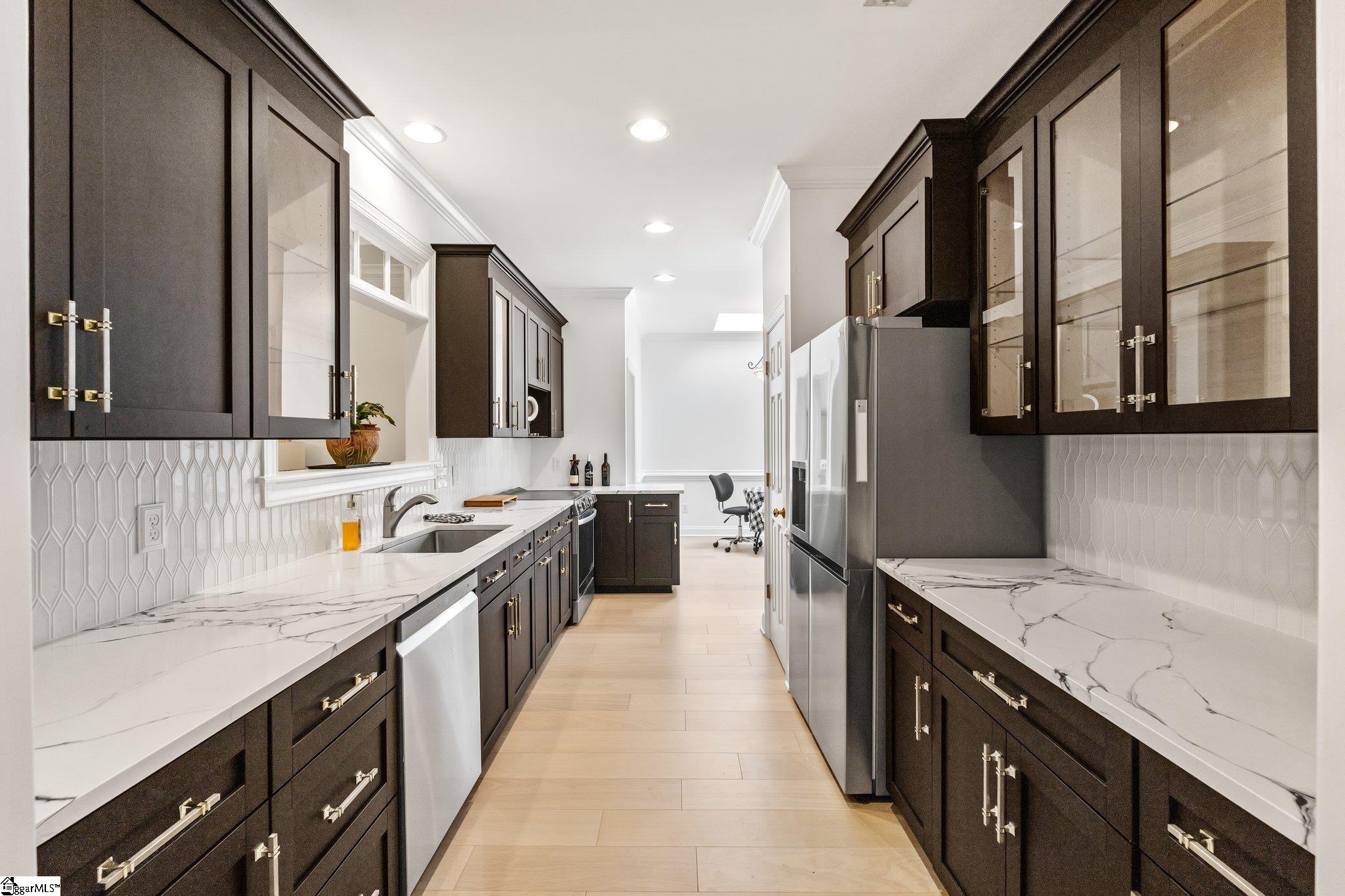 202 Greenview Circle Greenville, SC 29609