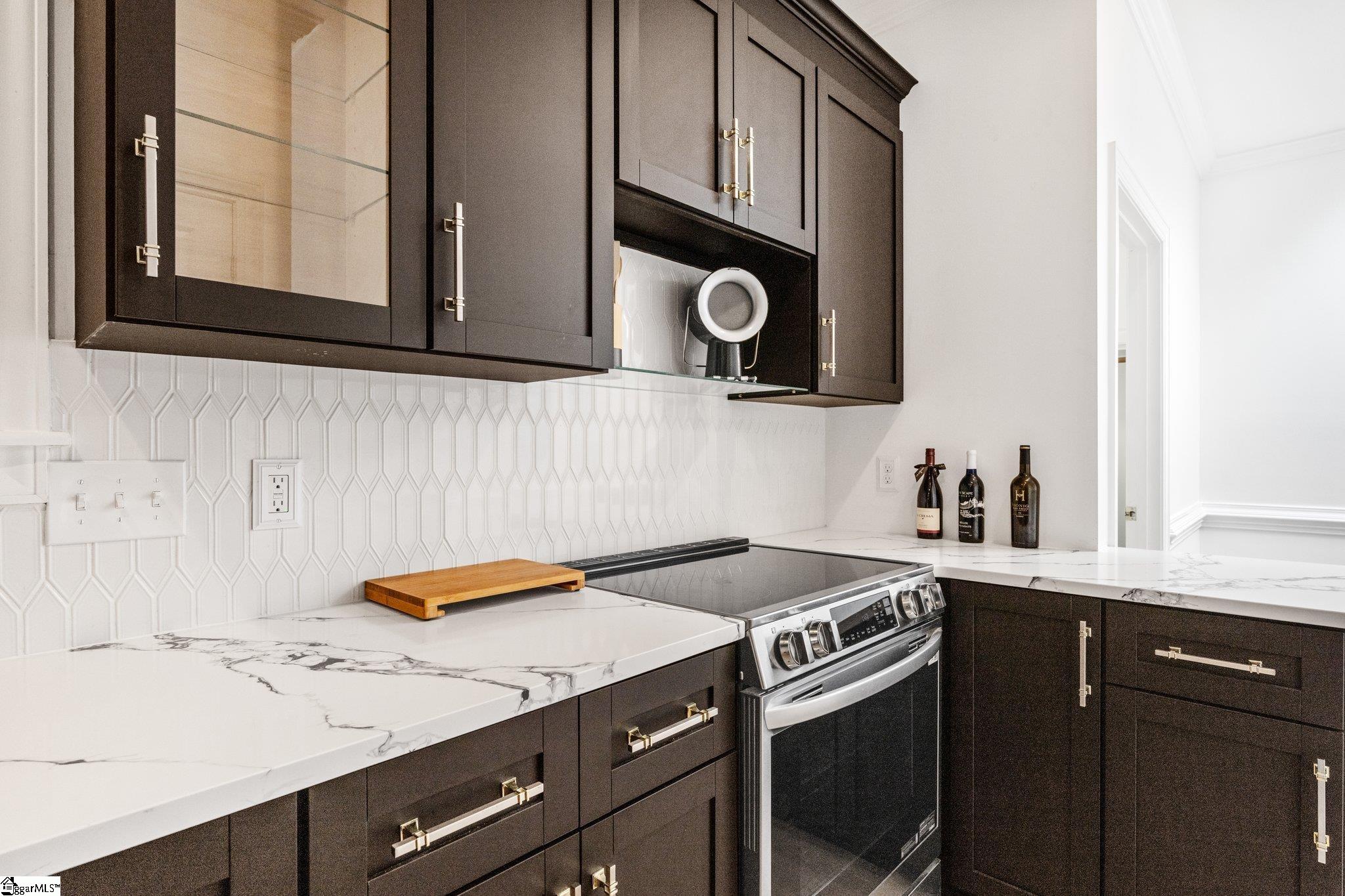 202 Greenview Circle Greenville, SC 29609