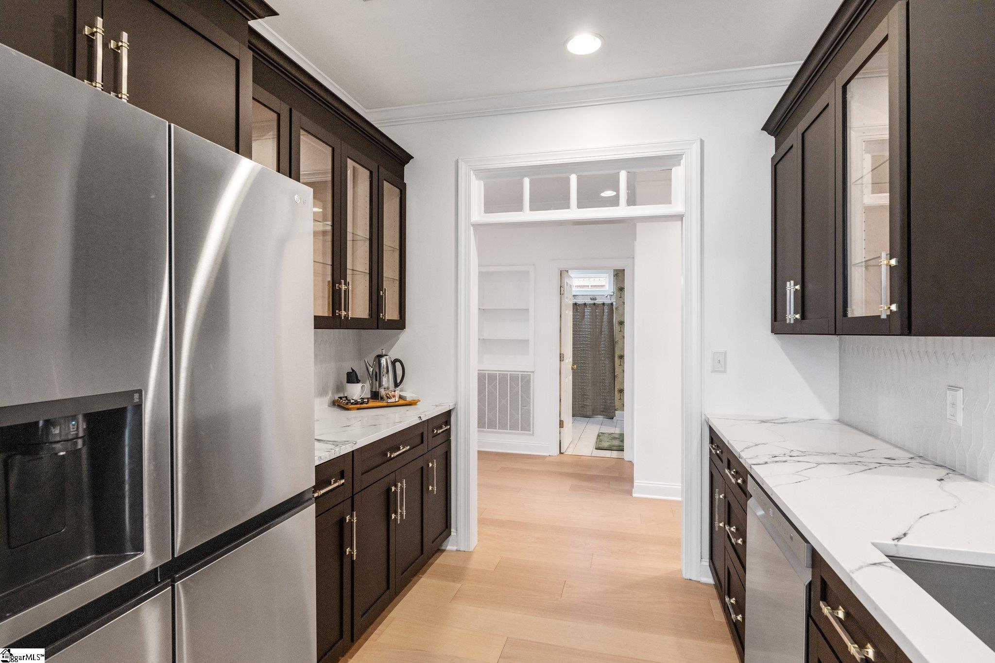 202 Greenview Circle Greenville, SC 29609