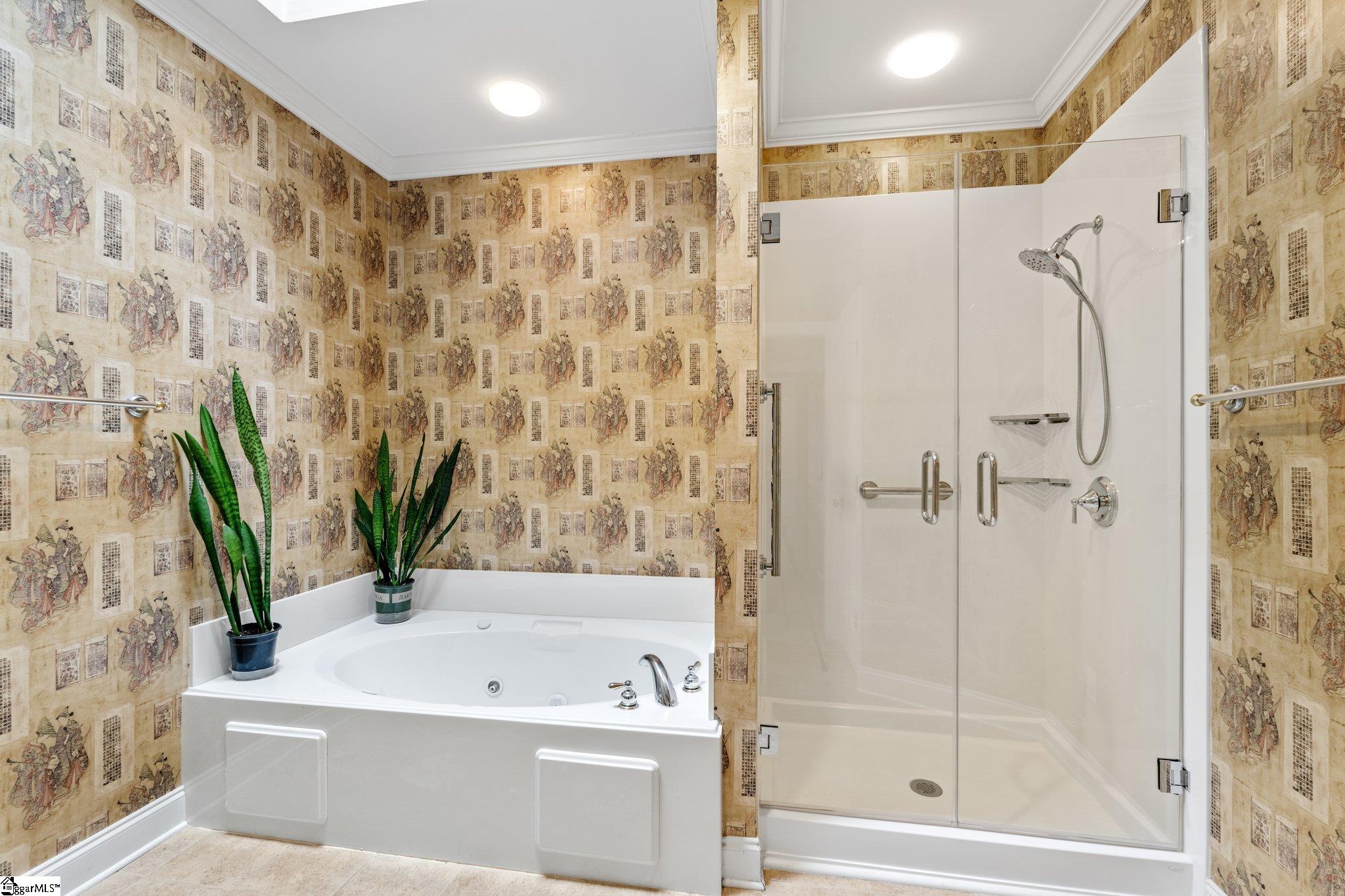 202 Greenview Circle Greenville, SC 29609