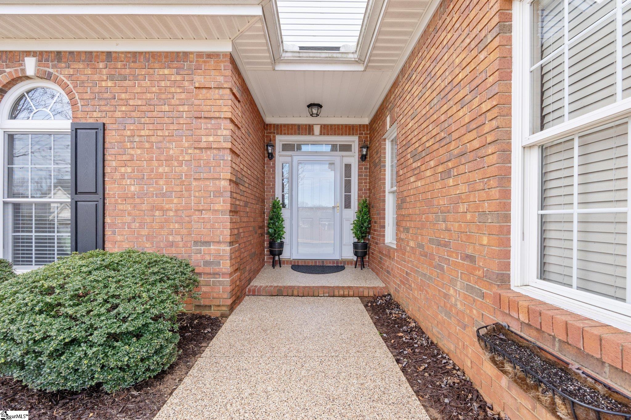 202 Greenview Circle Greenville, SC 29609