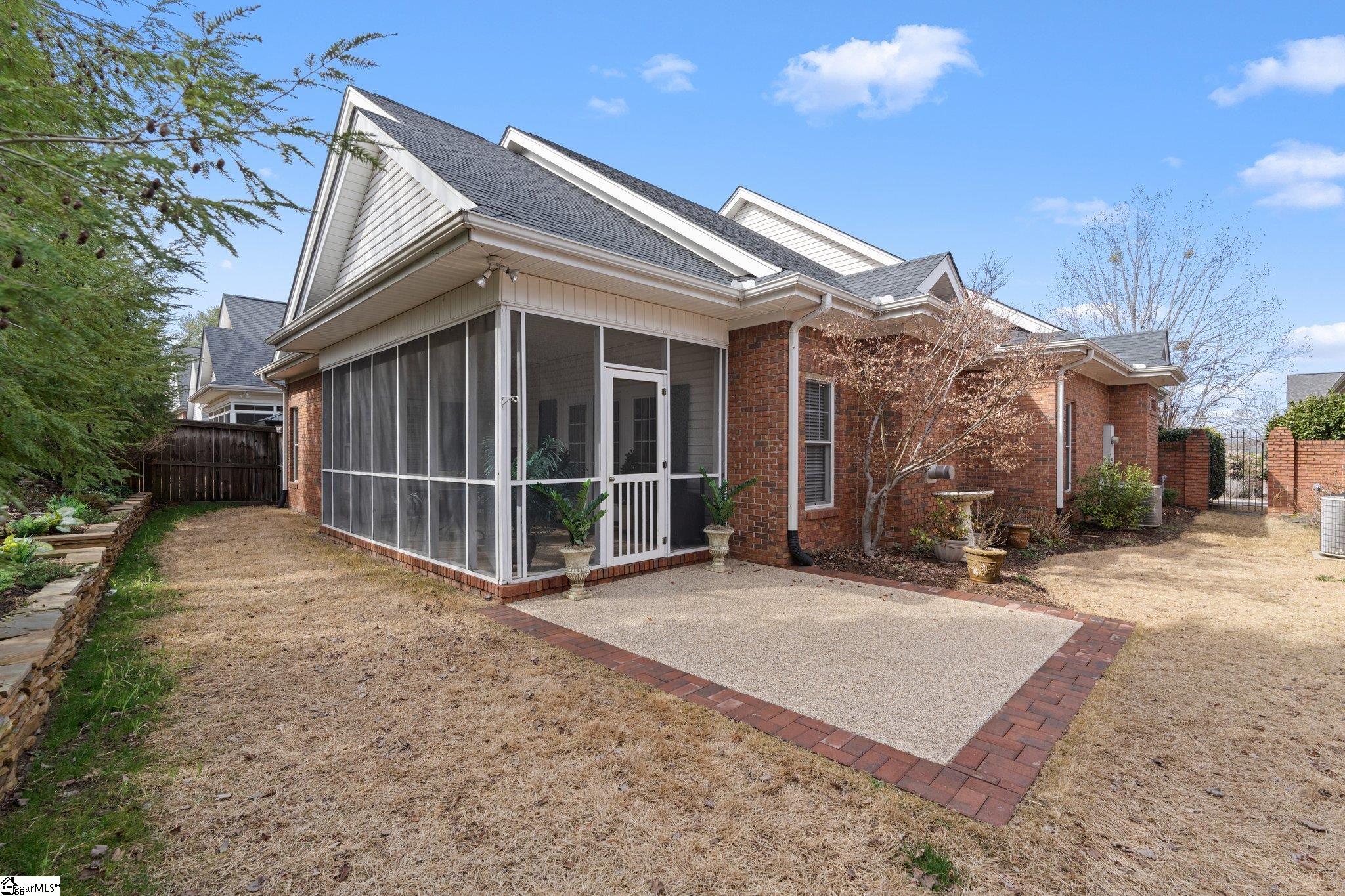 202 Greenview Circle Greenville, SC 29609