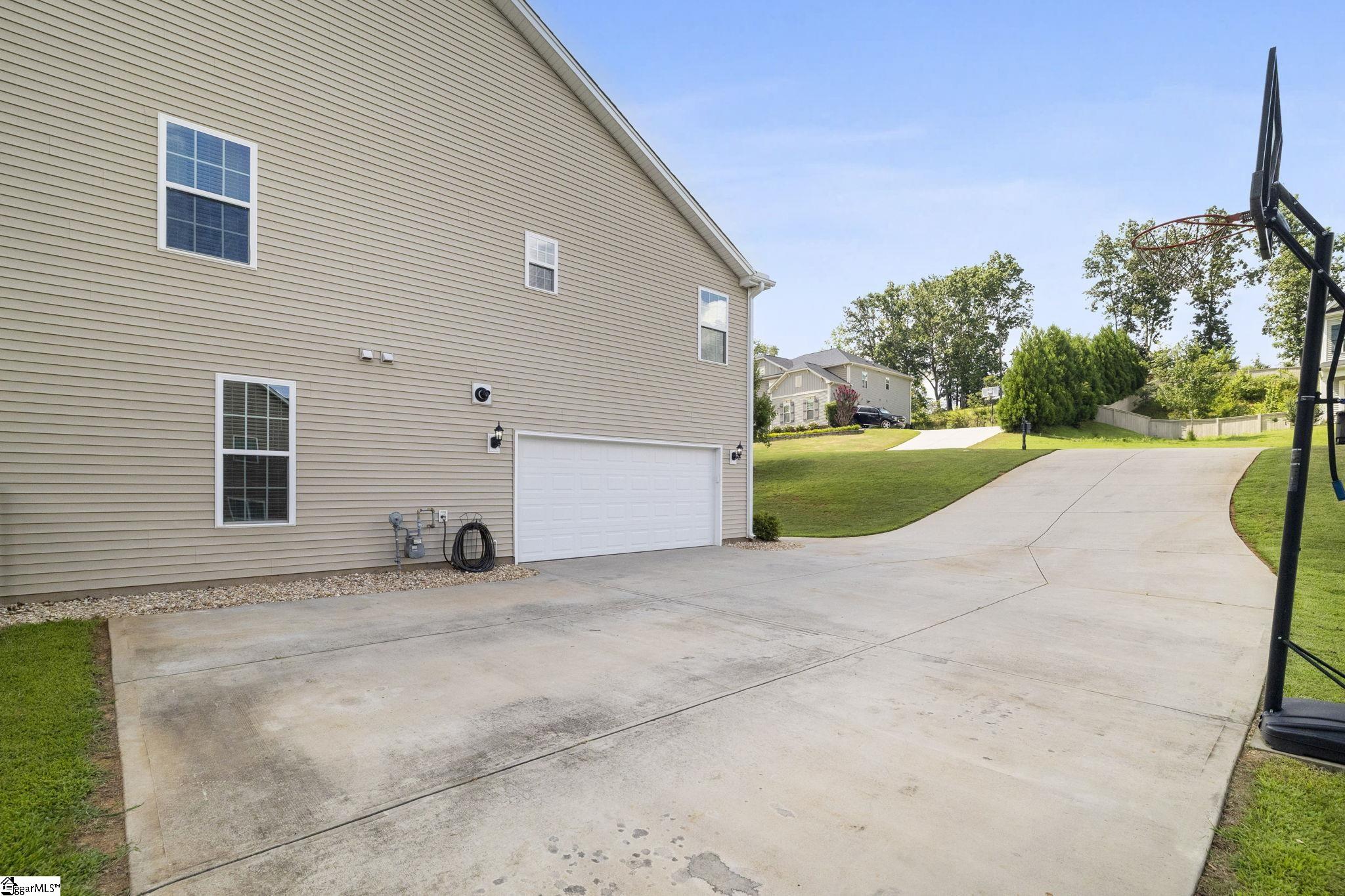 326 Avendell Drive Easley, SC 29642