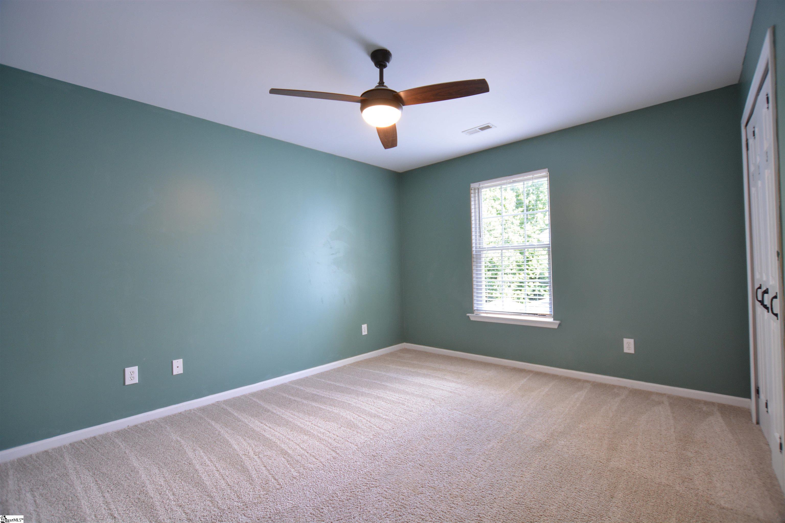 549 Kingsmoor Drive Simpsonville, SC 29681