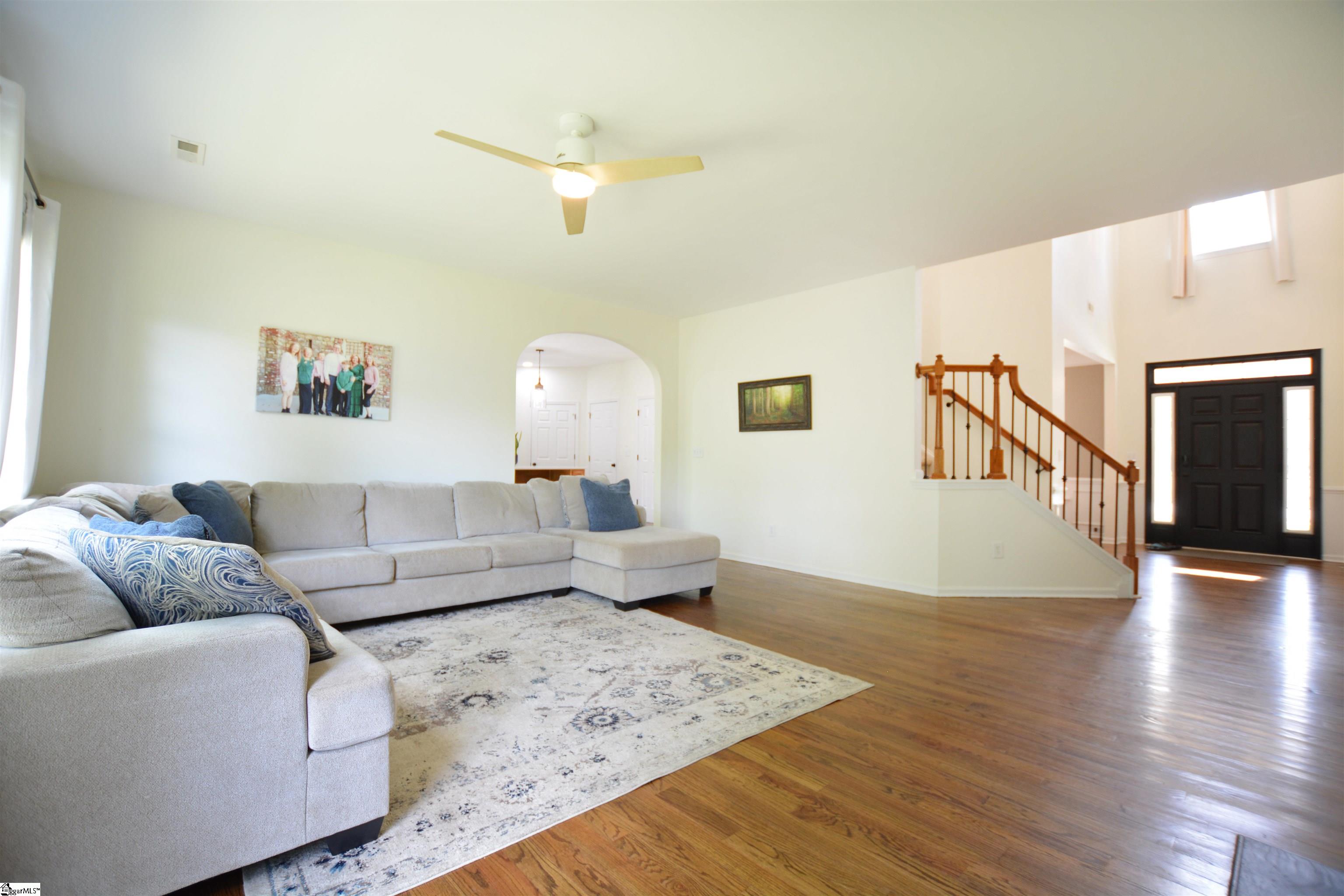 549 Kingsmoor Drive Simpsonville, SC 29681
