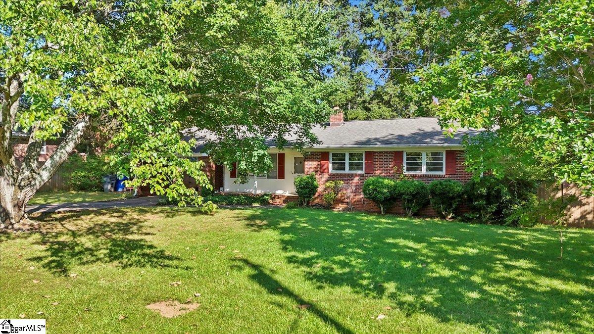 16 Wardview Avenue Greenville, SC 29617