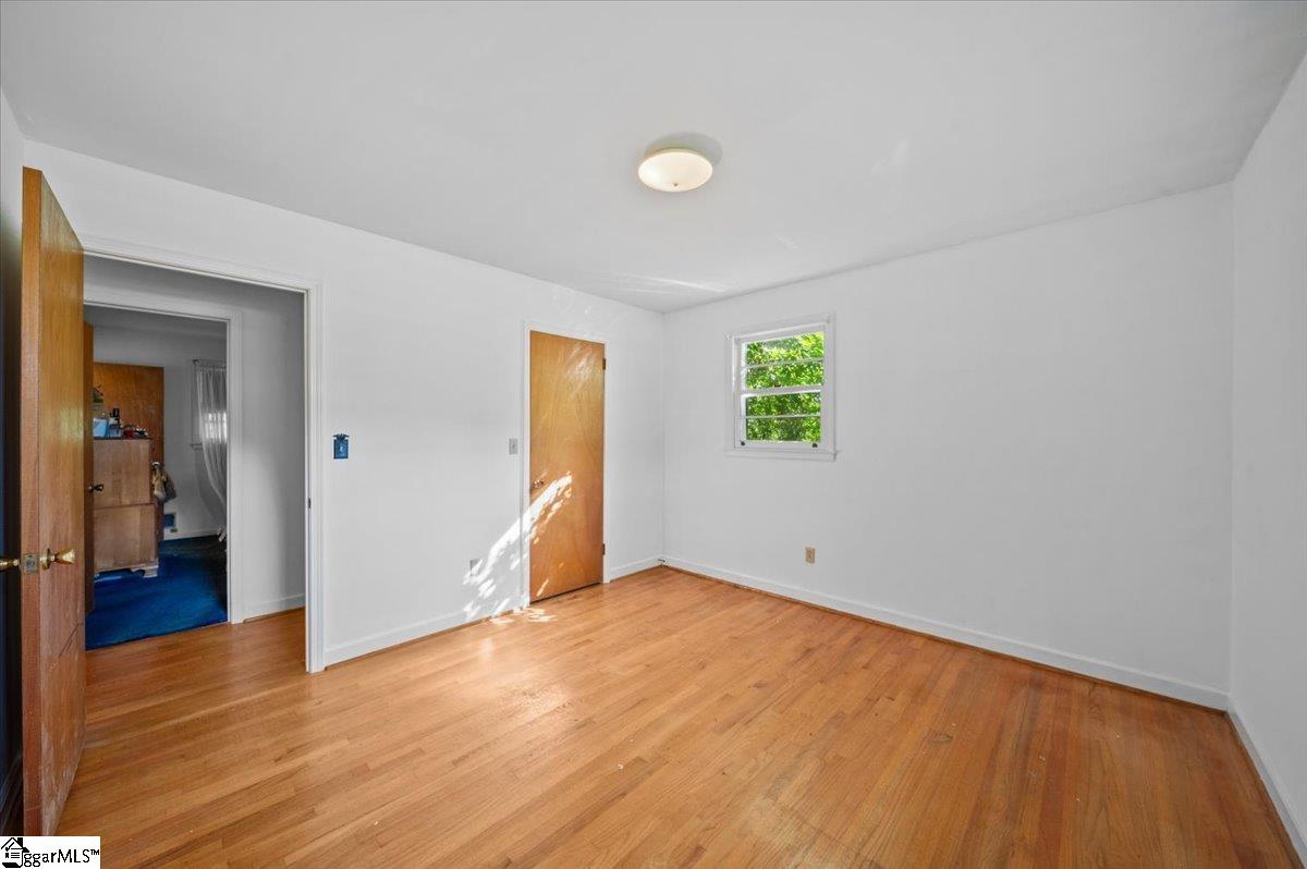 16 Wardview Avenue Greenville, SC 29617